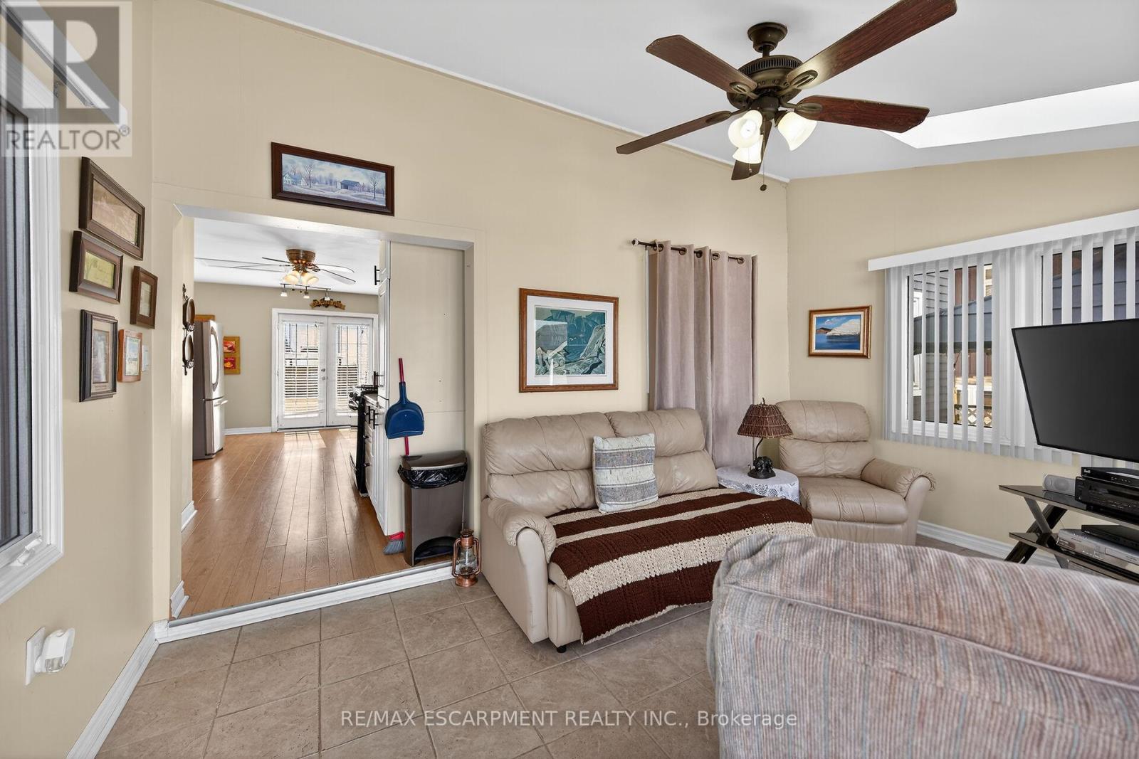 87 LAKESHORE ROAD - 29