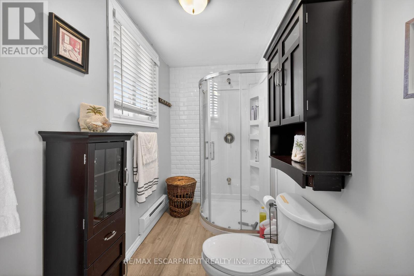 87 LAKESHORE ROAD - 31