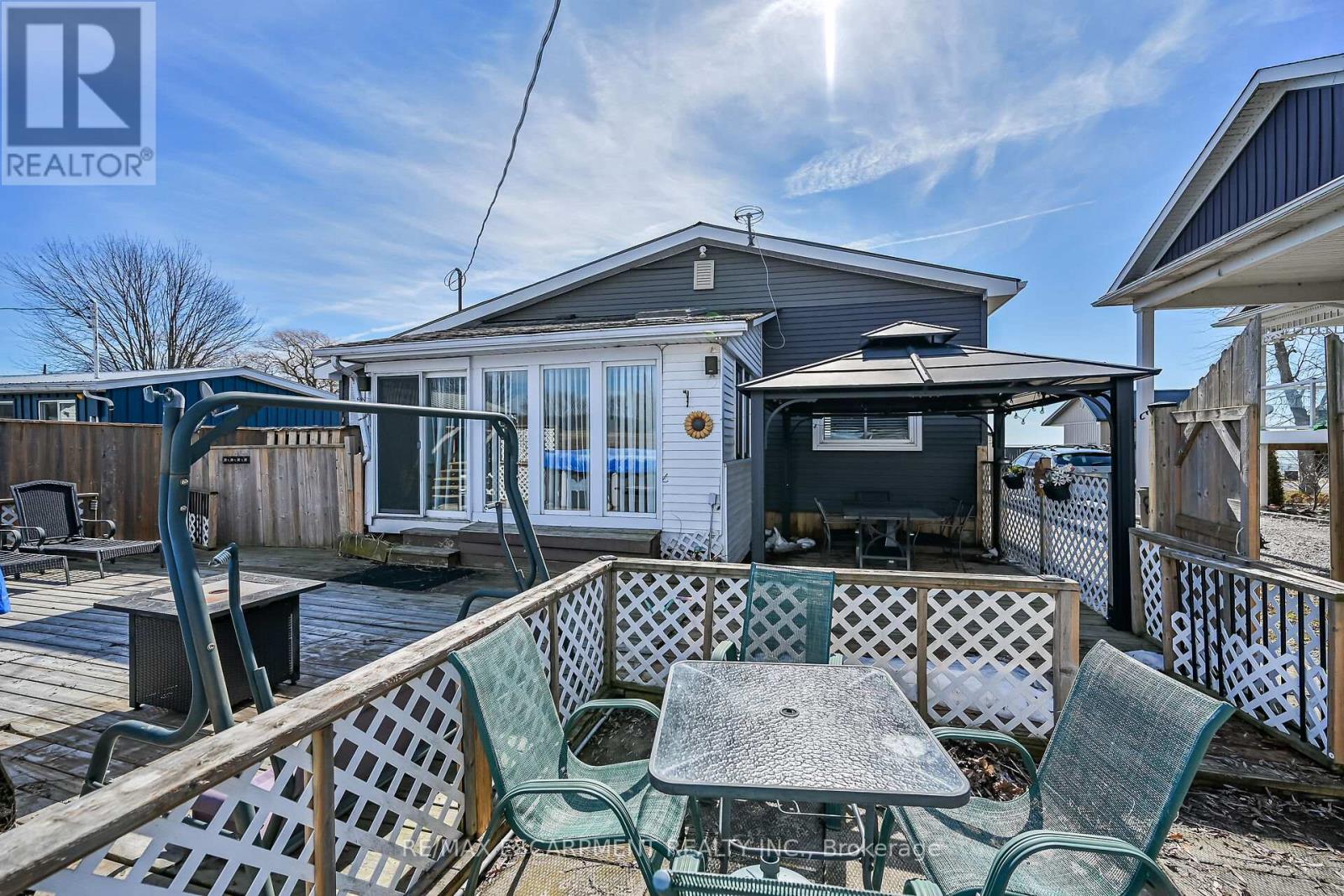87 LAKESHORE ROAD - 37
