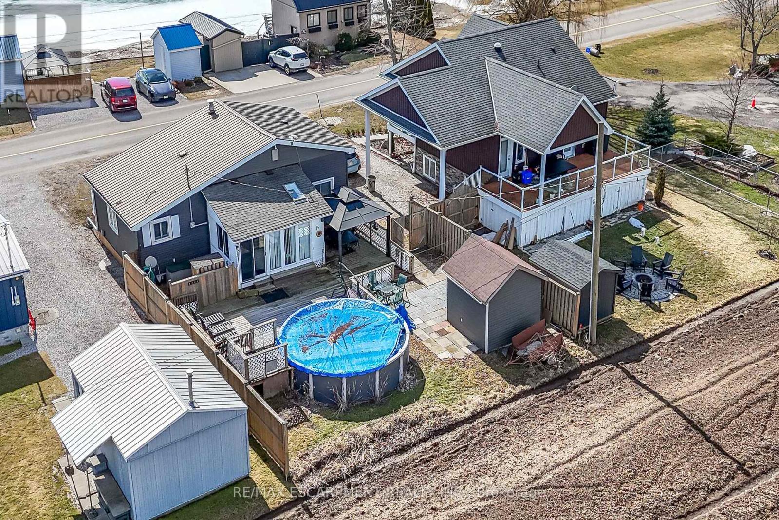 87 LAKESHORE ROAD - 42