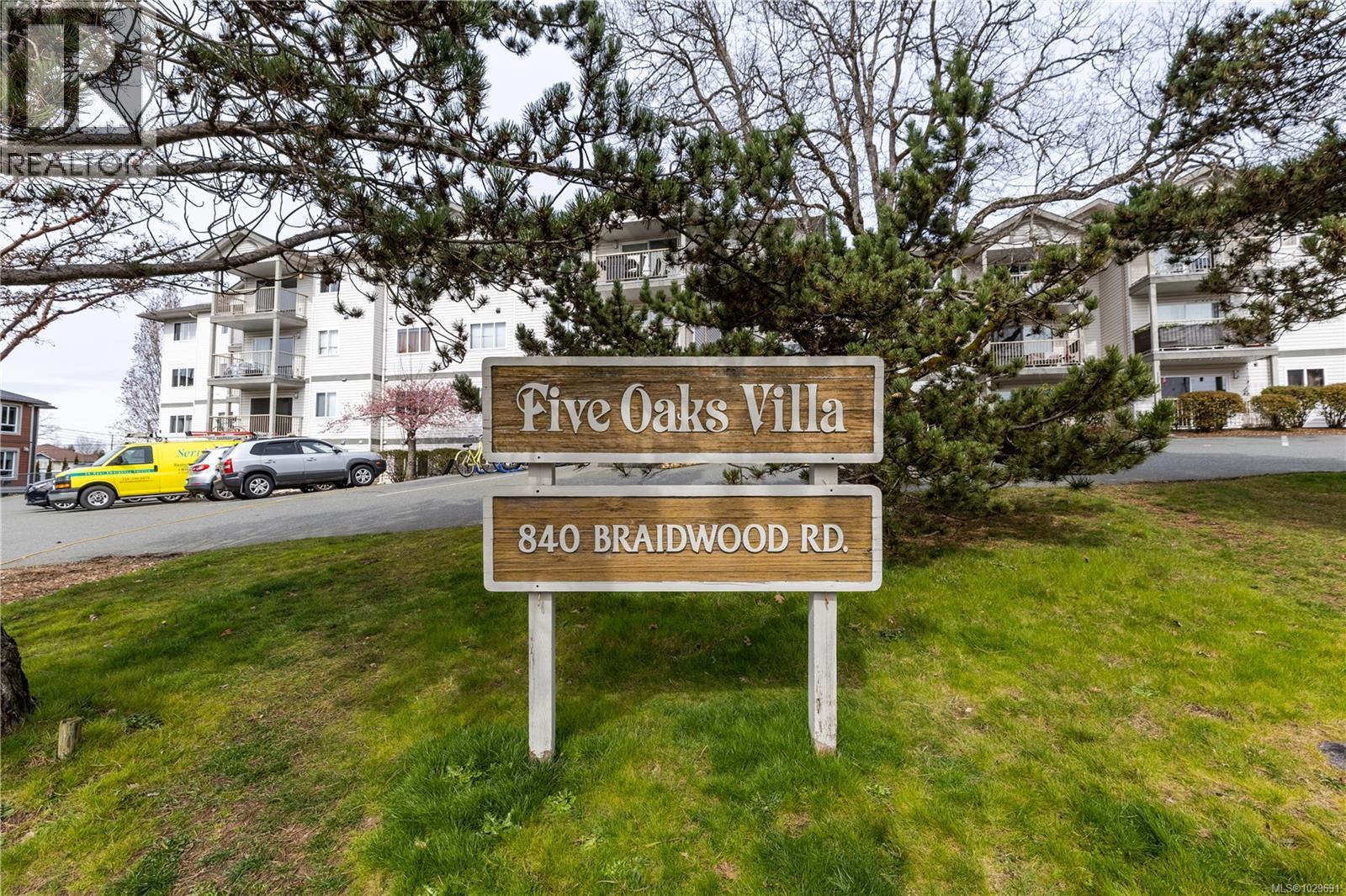 #401 840 BRAIDWOOD RD - 18