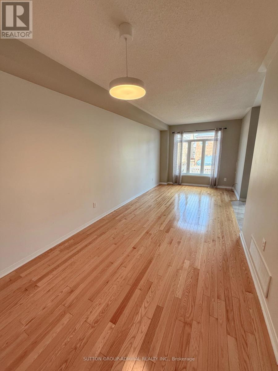 Single Family House for Sale in  WHITE SPRUCE CRESCENT Vaughan (Patterson) 