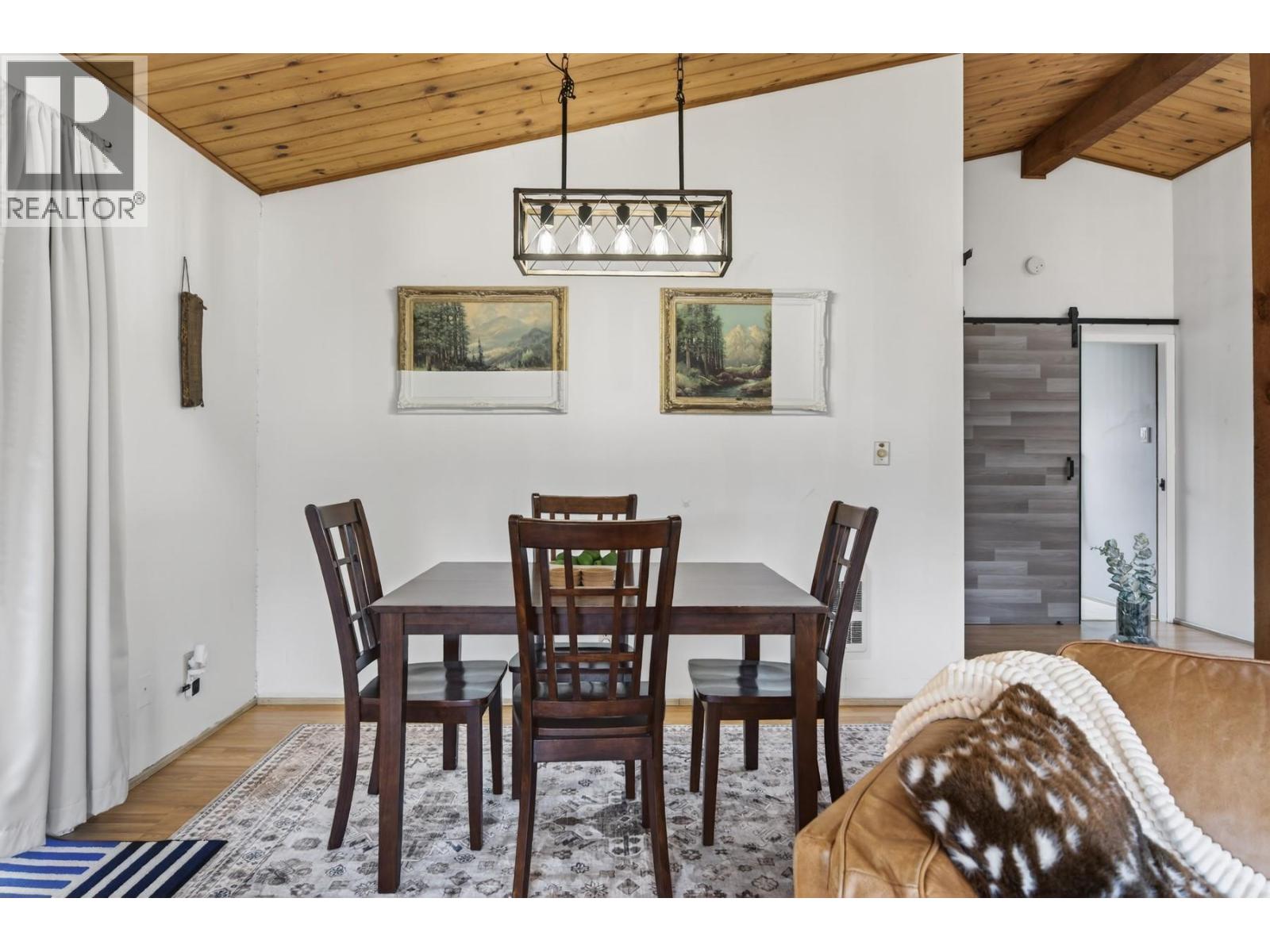 359 MOUNTAINVIEW Road, Lillooet