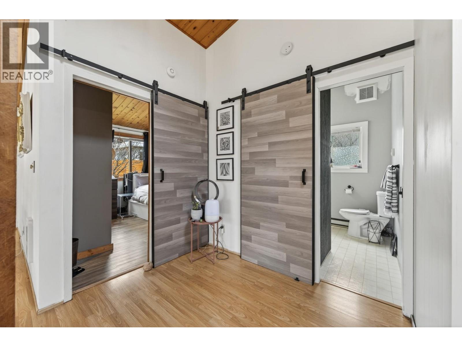 359 MOUNTAINVIEW Road, Lillooet