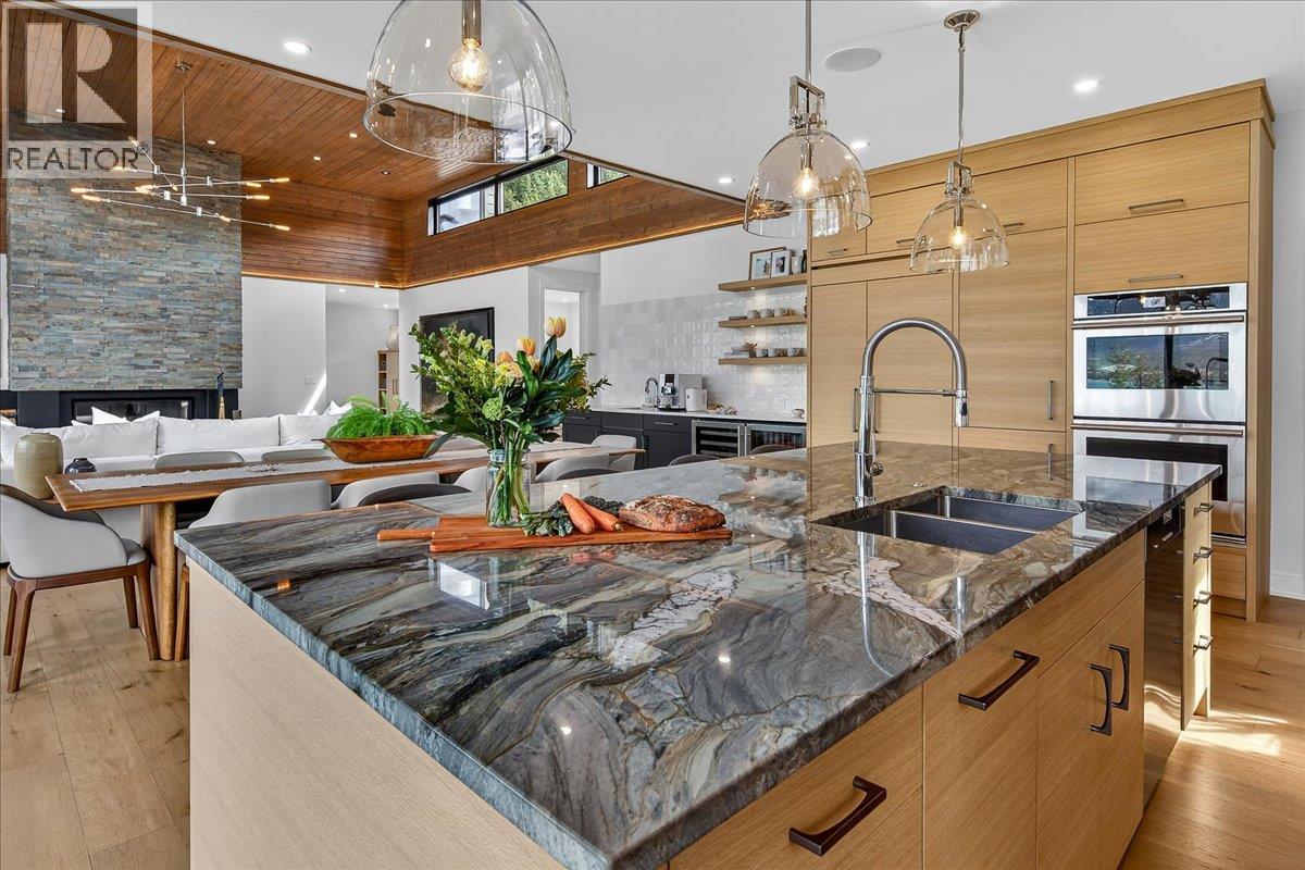  8799 GRAINGER Road, Canal Flats