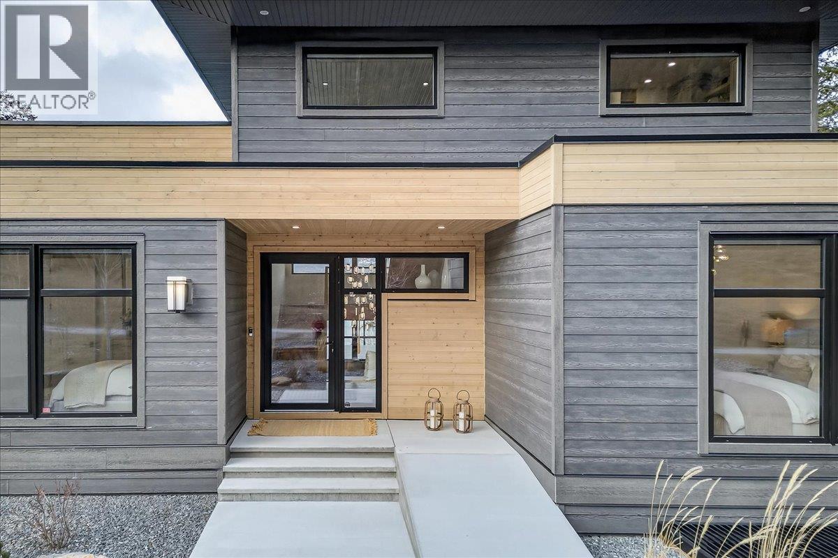  8799 GRAINGER Road, Canal Flats