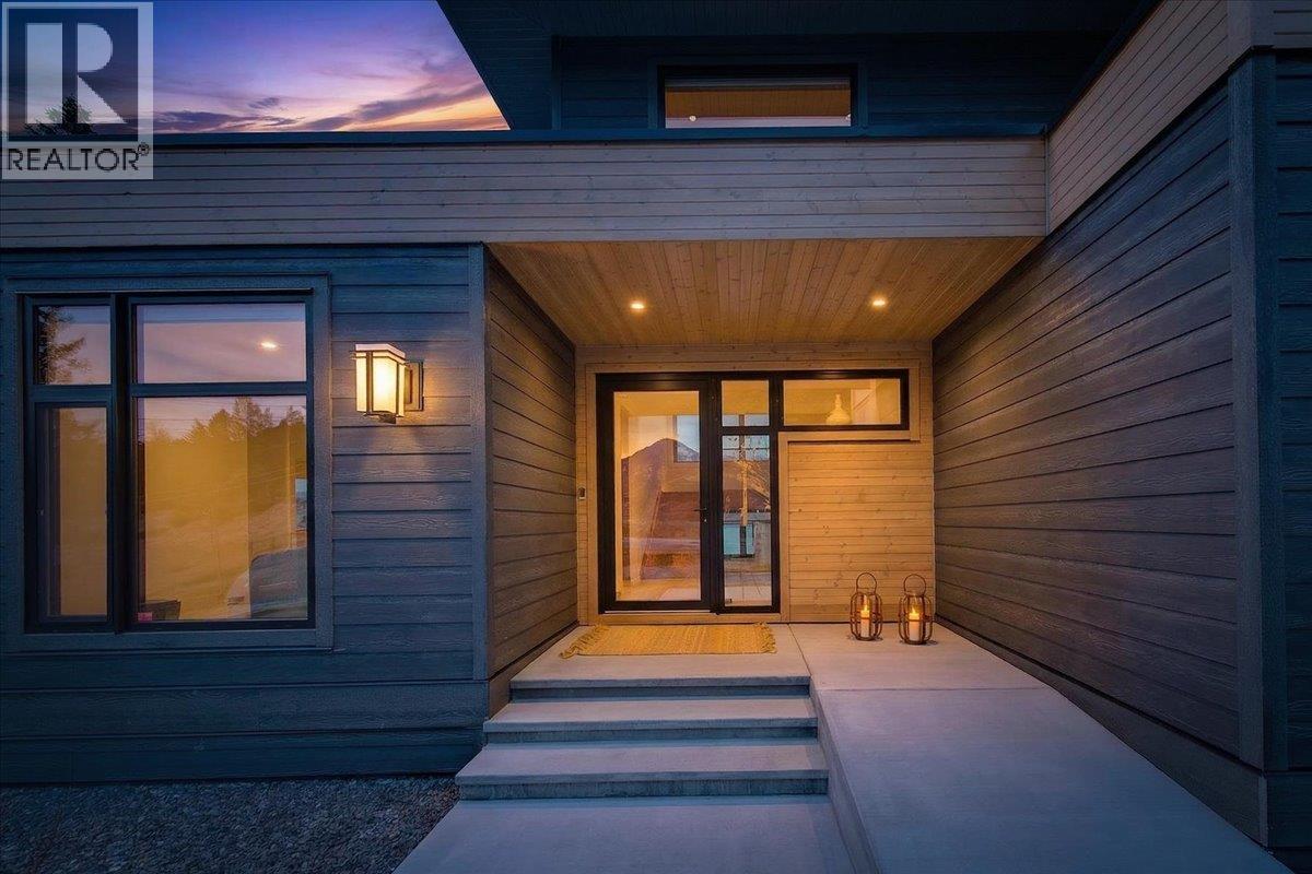  8799 GRAINGER Road, Canal Flats