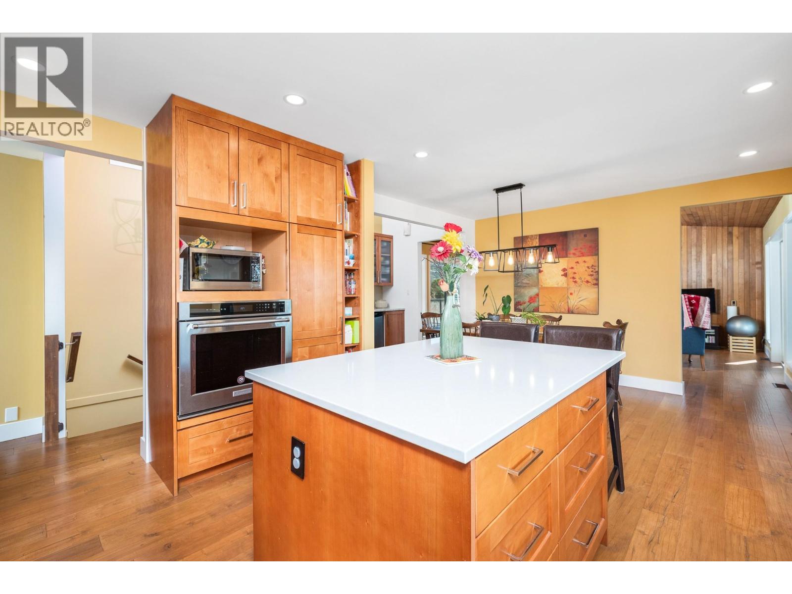 5882 L&A Road, Vernon