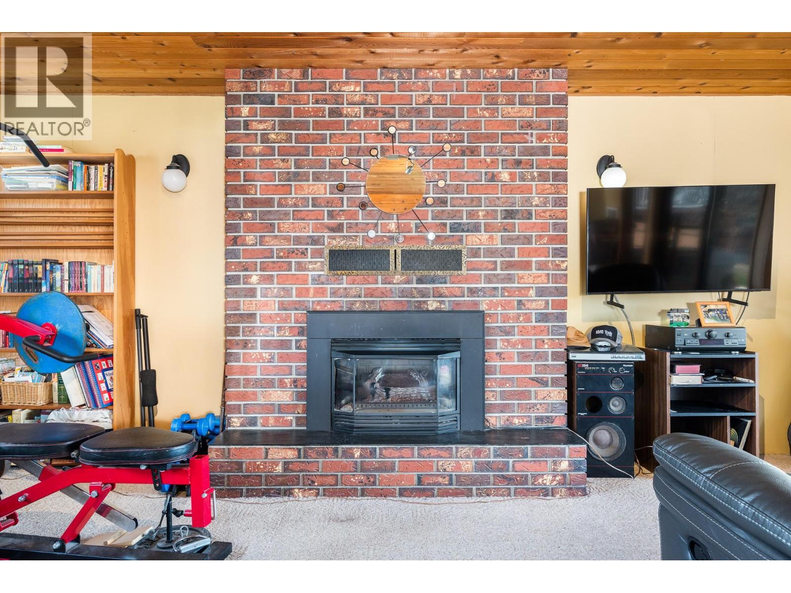 5882 L&A Road, Vernon