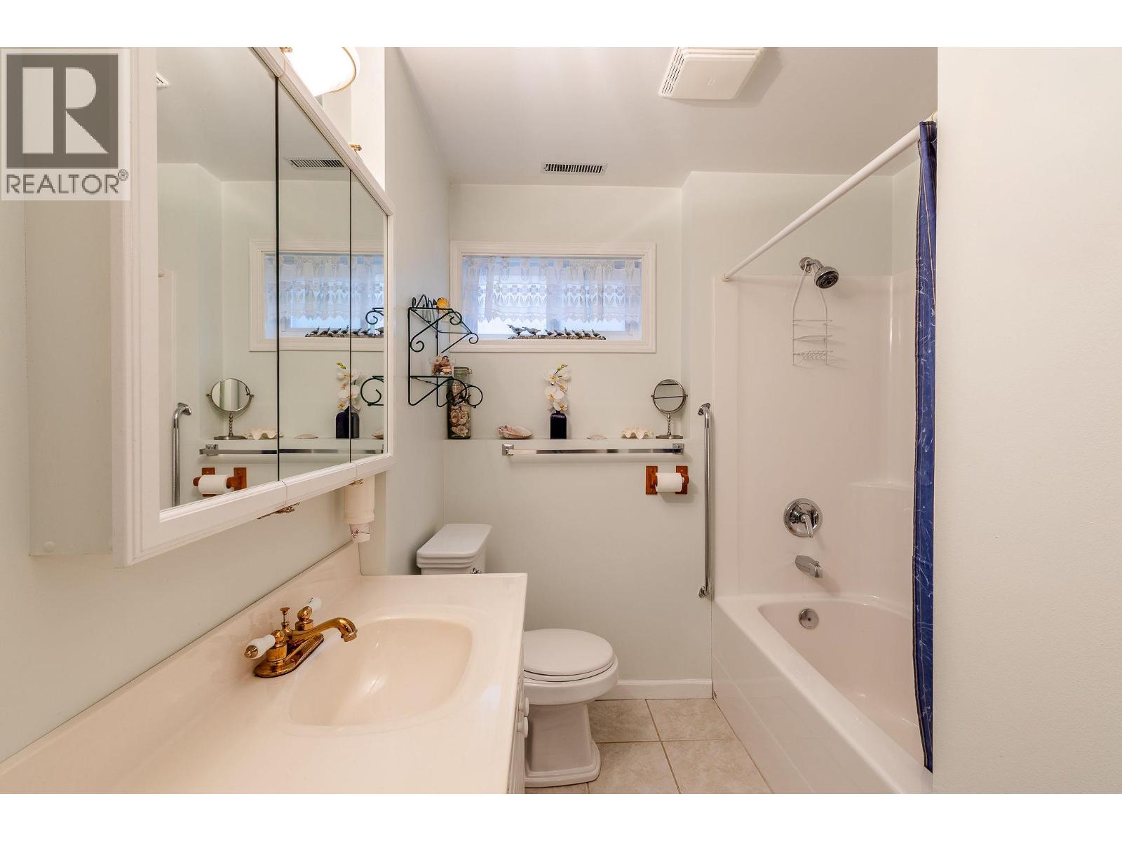 1401 HILLSIDE Street, Creston