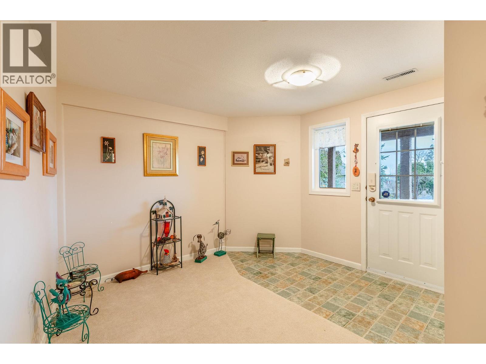 1401 HILLSIDE Street, Creston