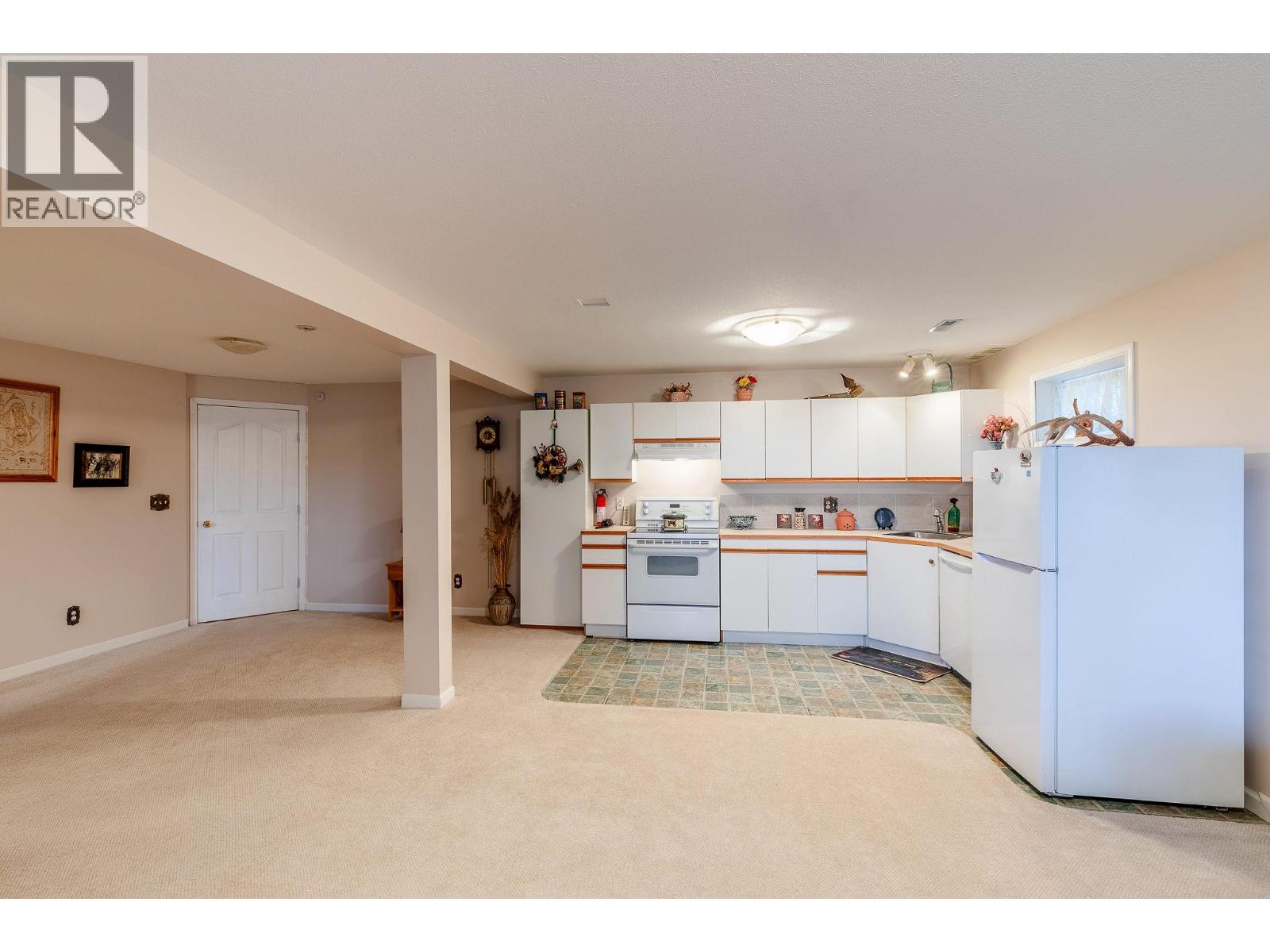 1401 HILLSIDE Street, Creston