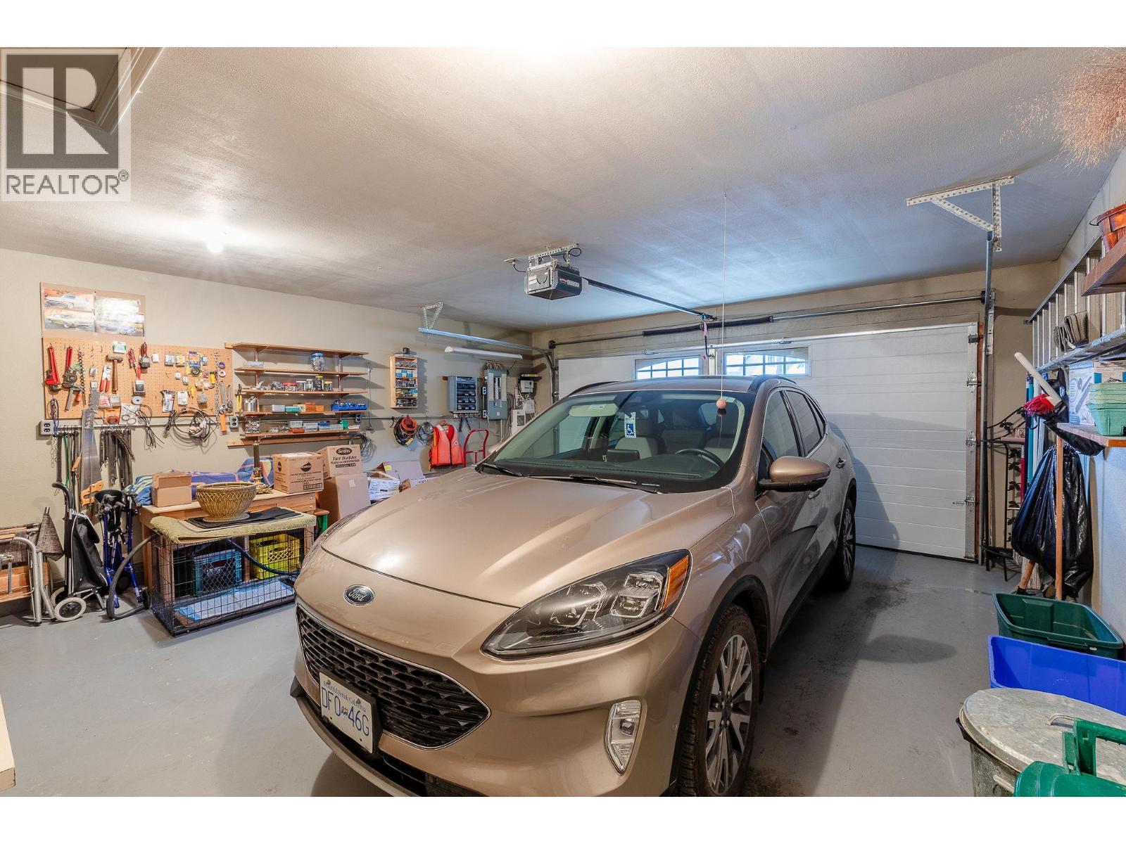 1401 HILLSIDE Street, Creston