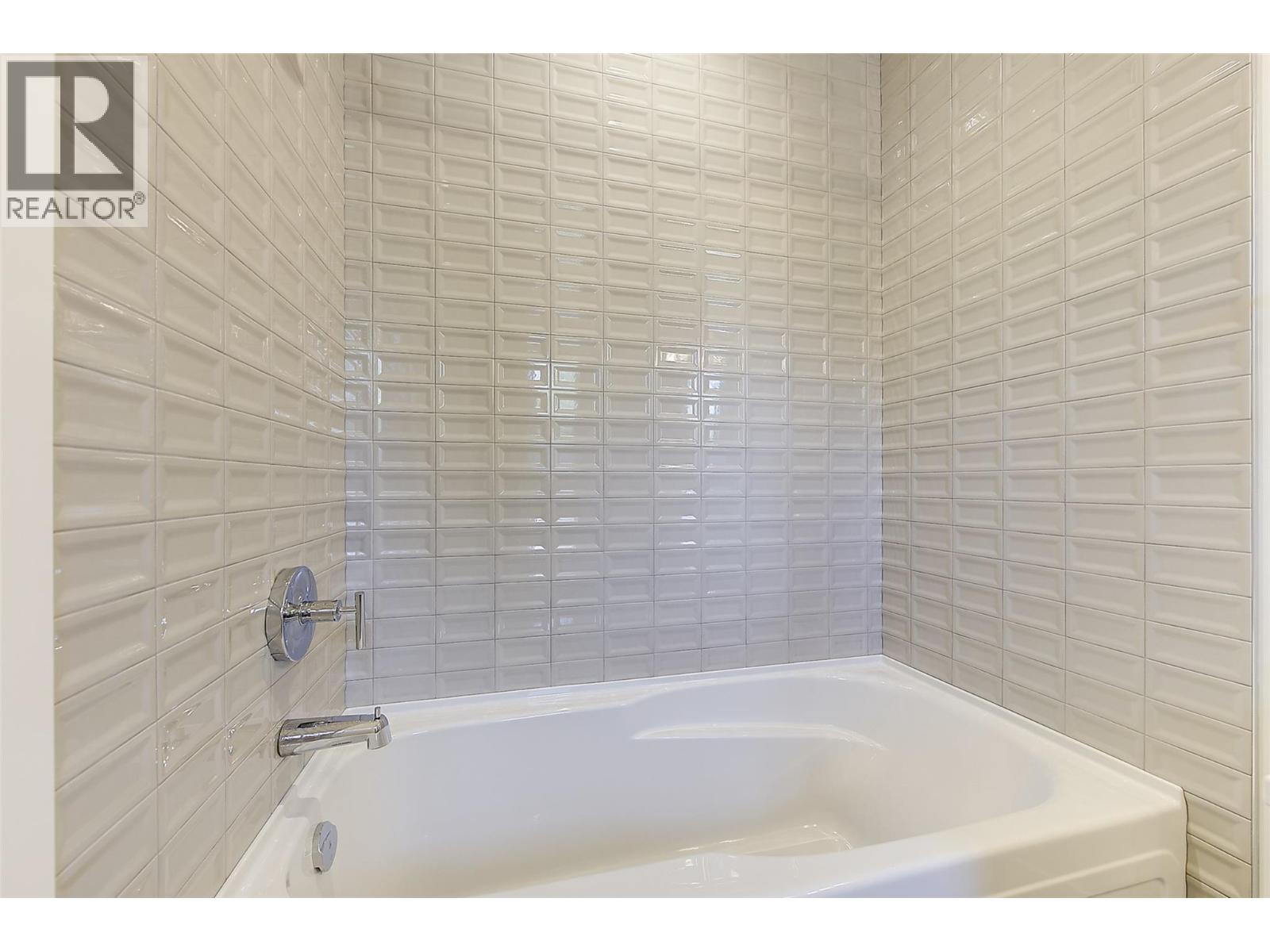 683 HAVENCREST Court, Vernon