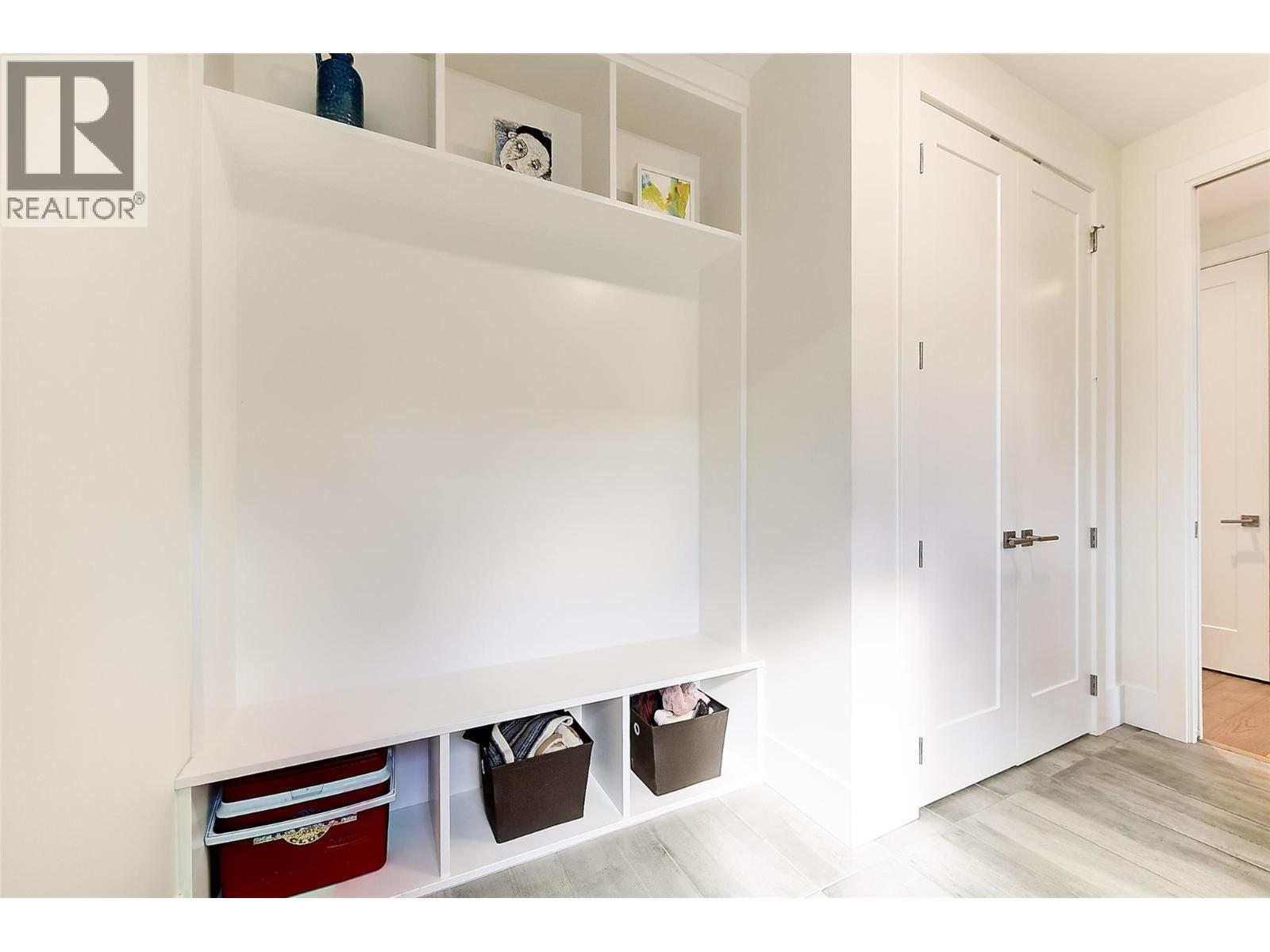 683 HAVENCREST Court, Vernon