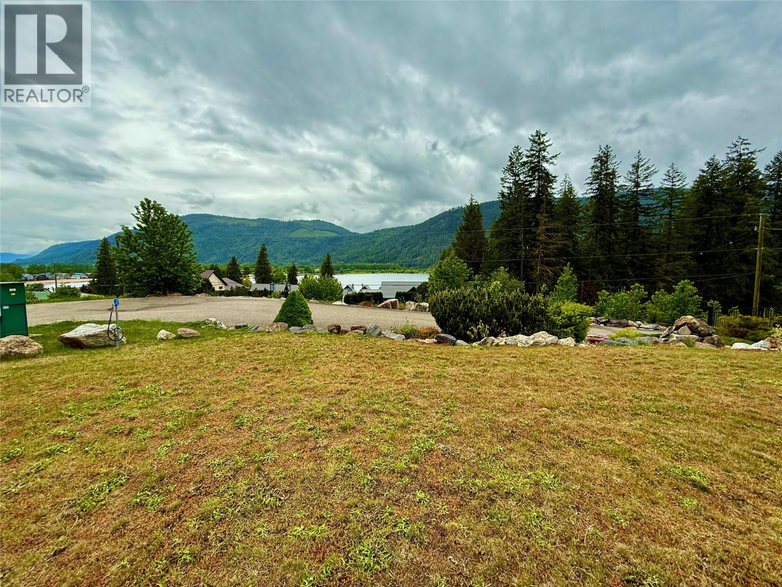 8253 97A Highway Unit# 15, Mara