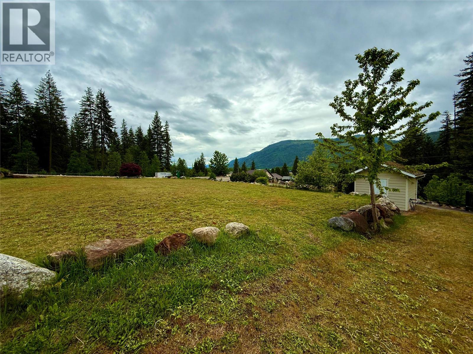 8253 97A Highway Unit# 15, Mara