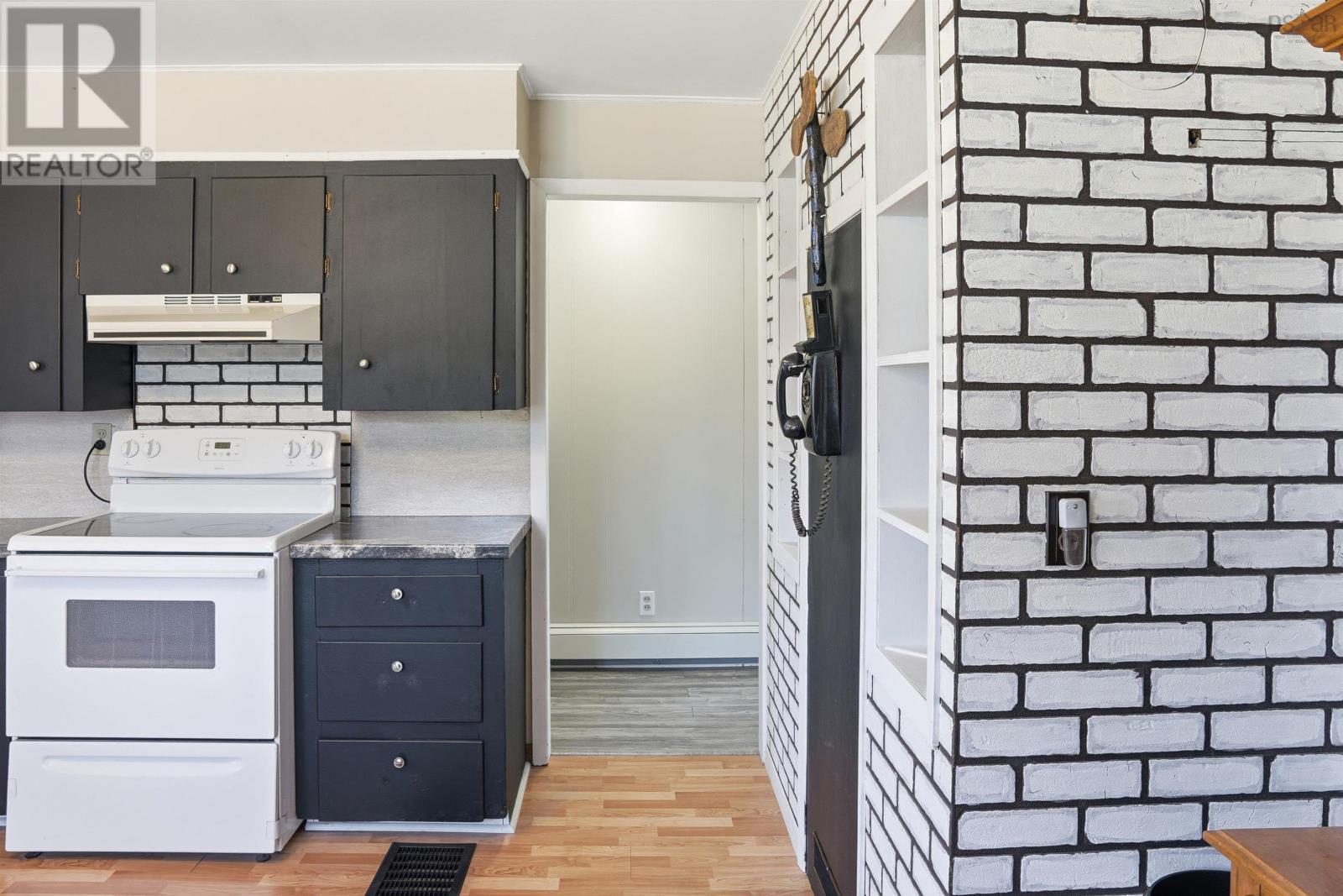 Property 10 of 47 of 276 Malay Falls Lochaber Mines Road