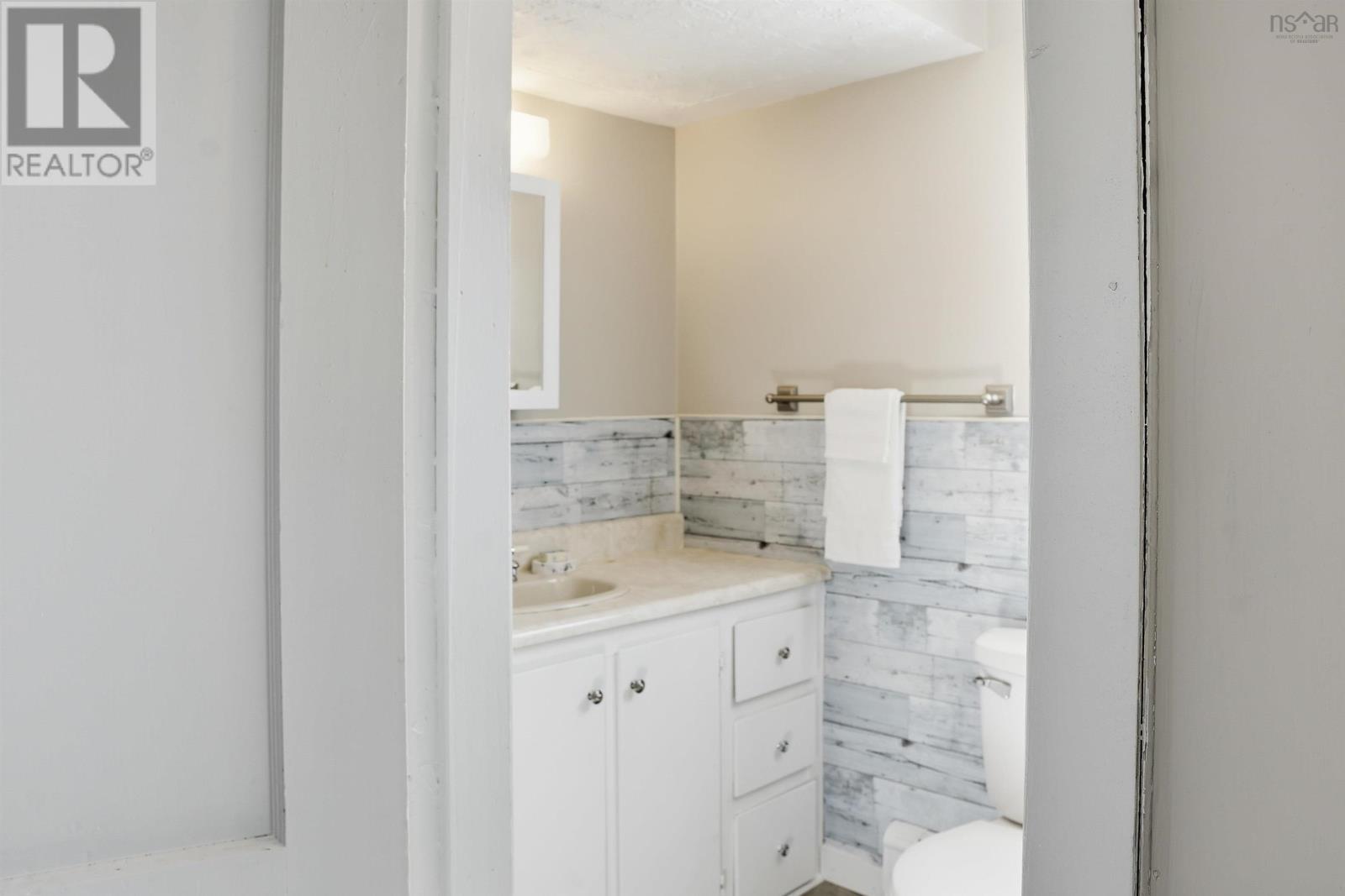 Property 16 of 47 of 276 Malay Falls Lochaber Mines Road