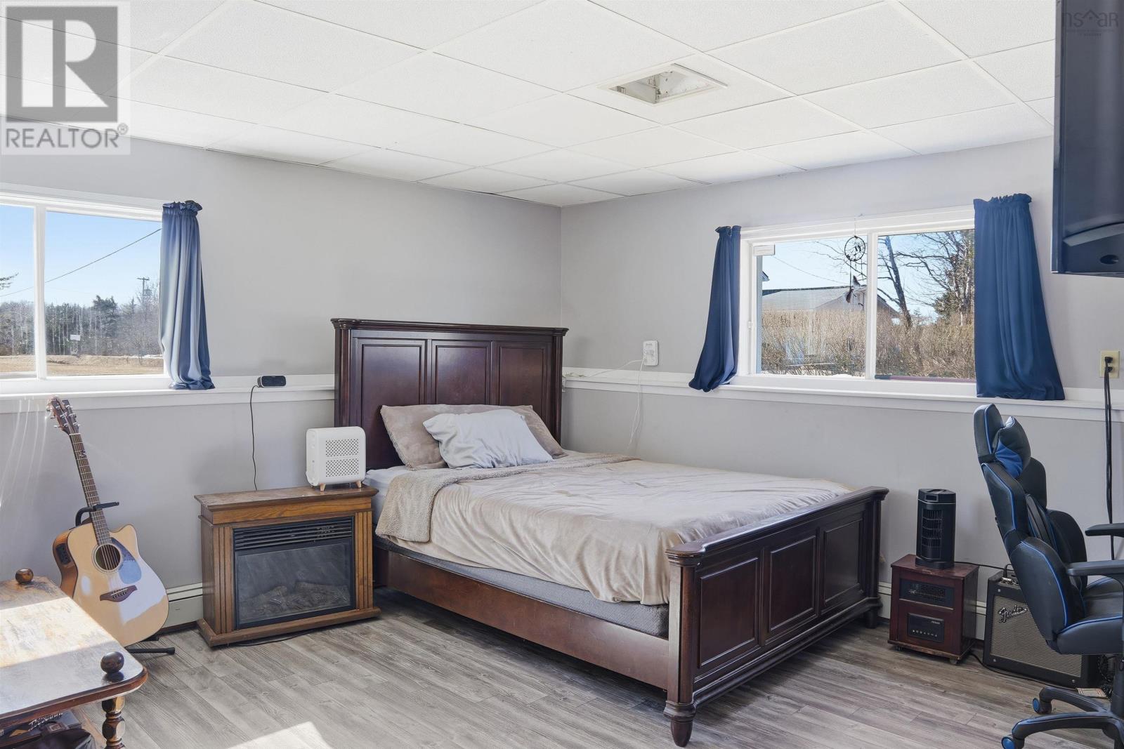 Property 32 of 47 of 276 Malay Falls Lochaber Mines Road