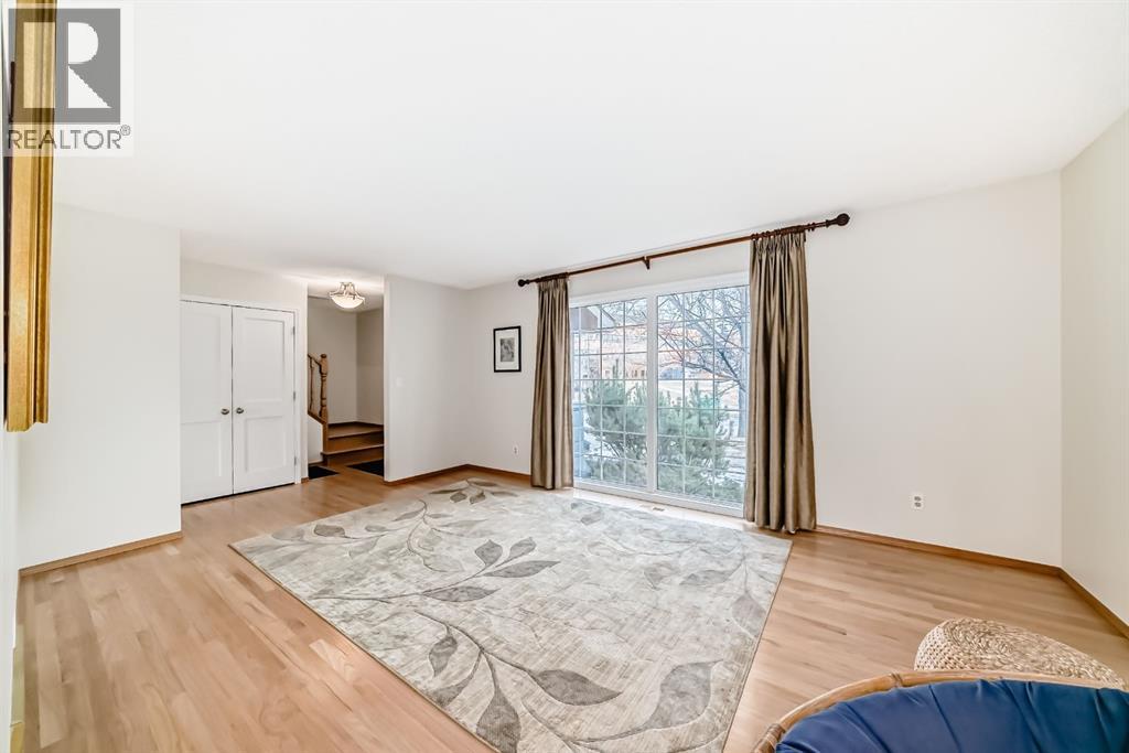 Single Family House for Sale in   Street NW Varsity Calgary 