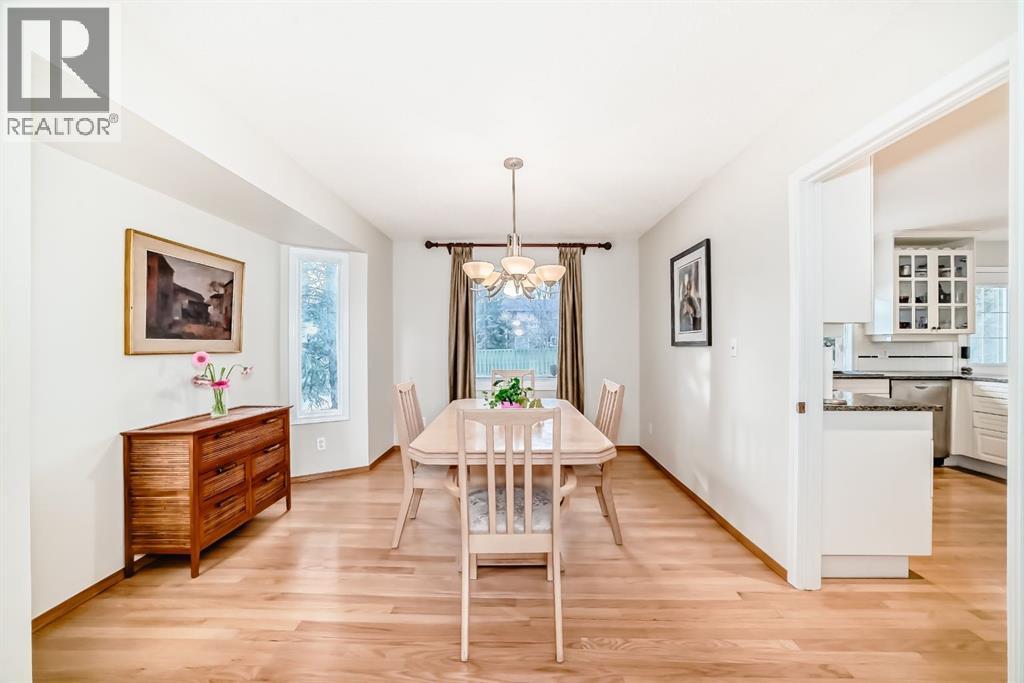 Single Family House for Sale in   Street NW Varsity Calgary 