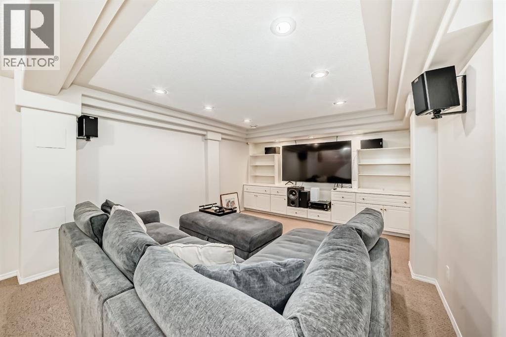 Single Family House for Sale in   Street NW Varsity Calgary 