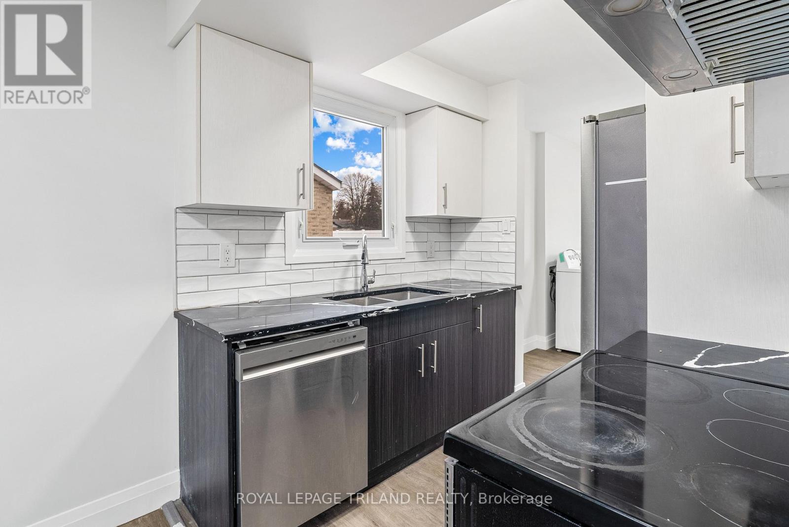 32 PARISH STREET - 12
