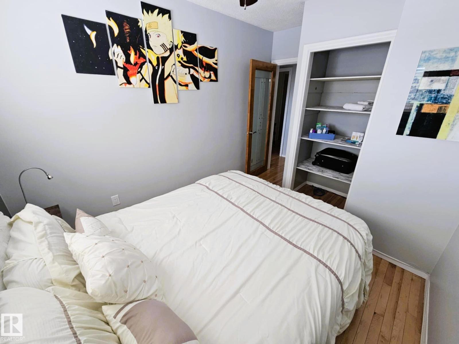 Single Family House Bungalow for Sale in   AV NW Edmonton 