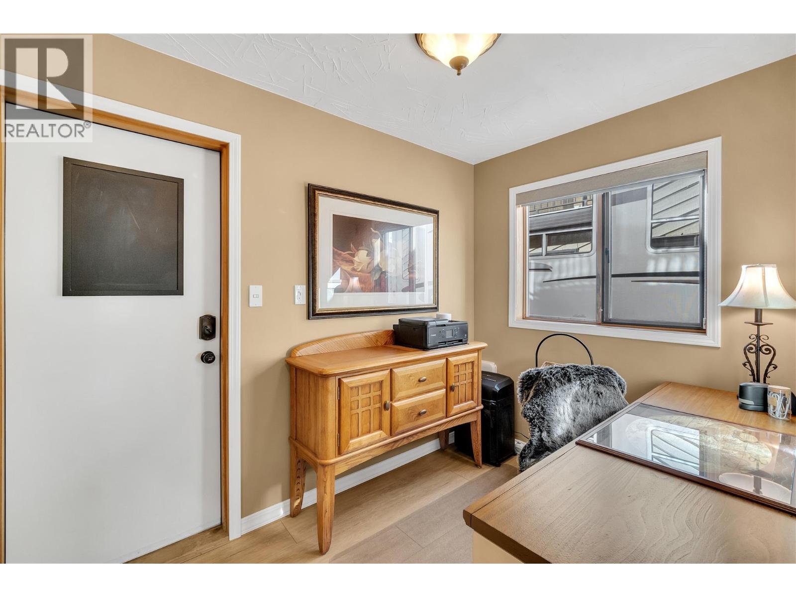 2463 IRVINE Avenue, Merritt