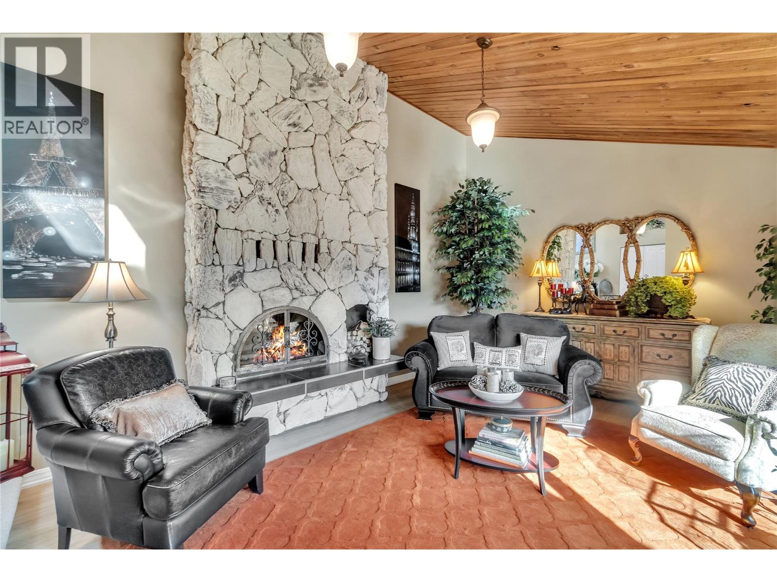 2463 IRVINE Avenue, Merritt