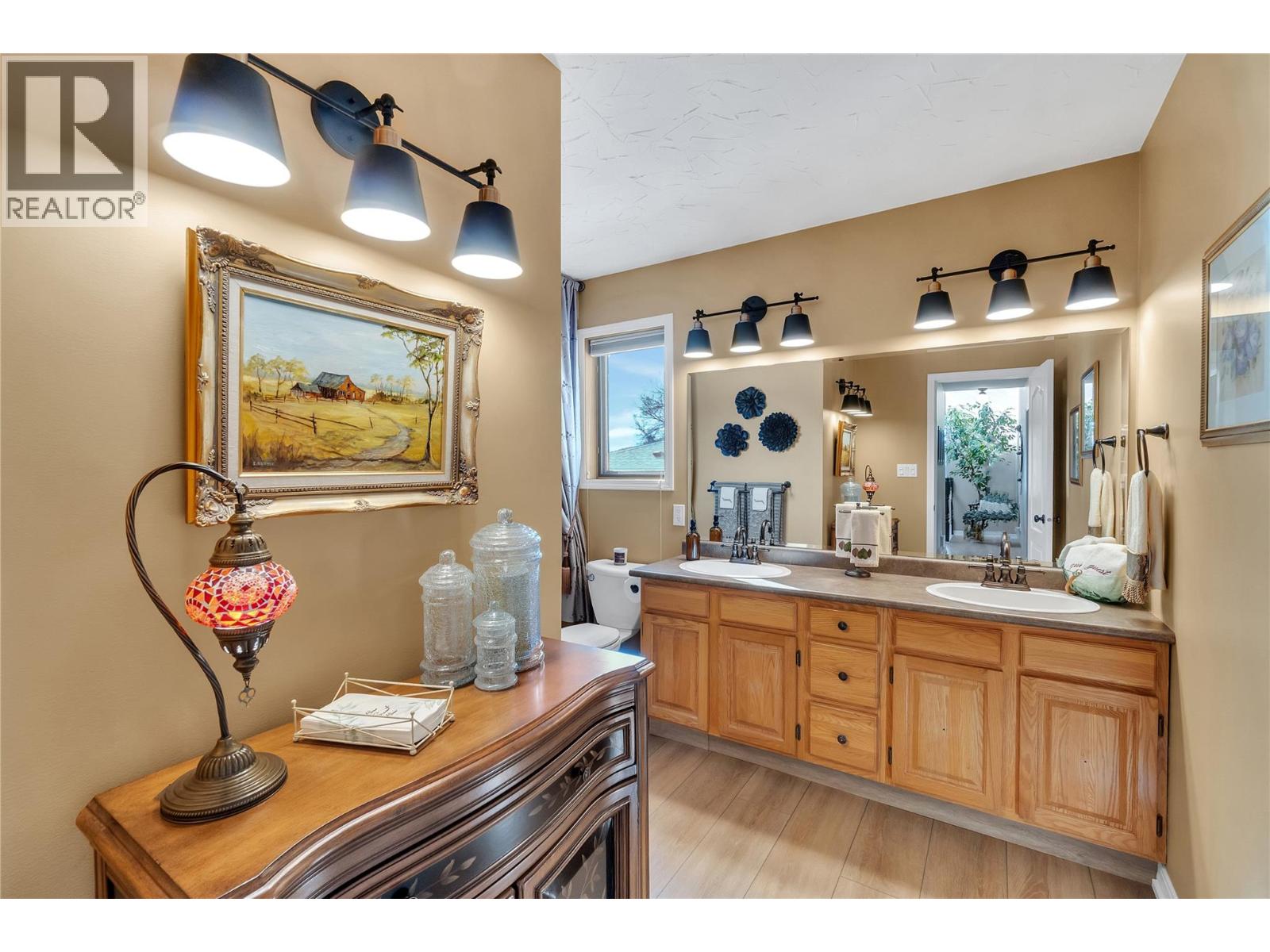 2463 IRVINE Avenue, Merritt