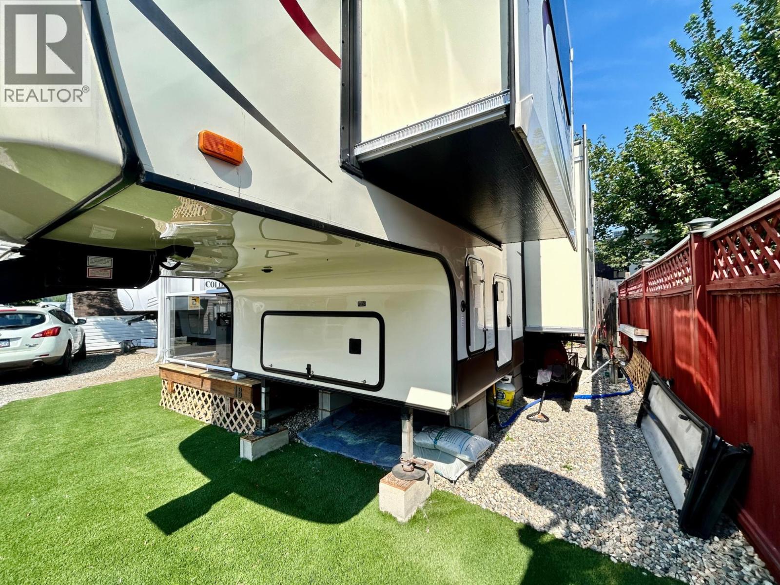 1835 Bakery Frontage Road Unit# 18, Christina Lake