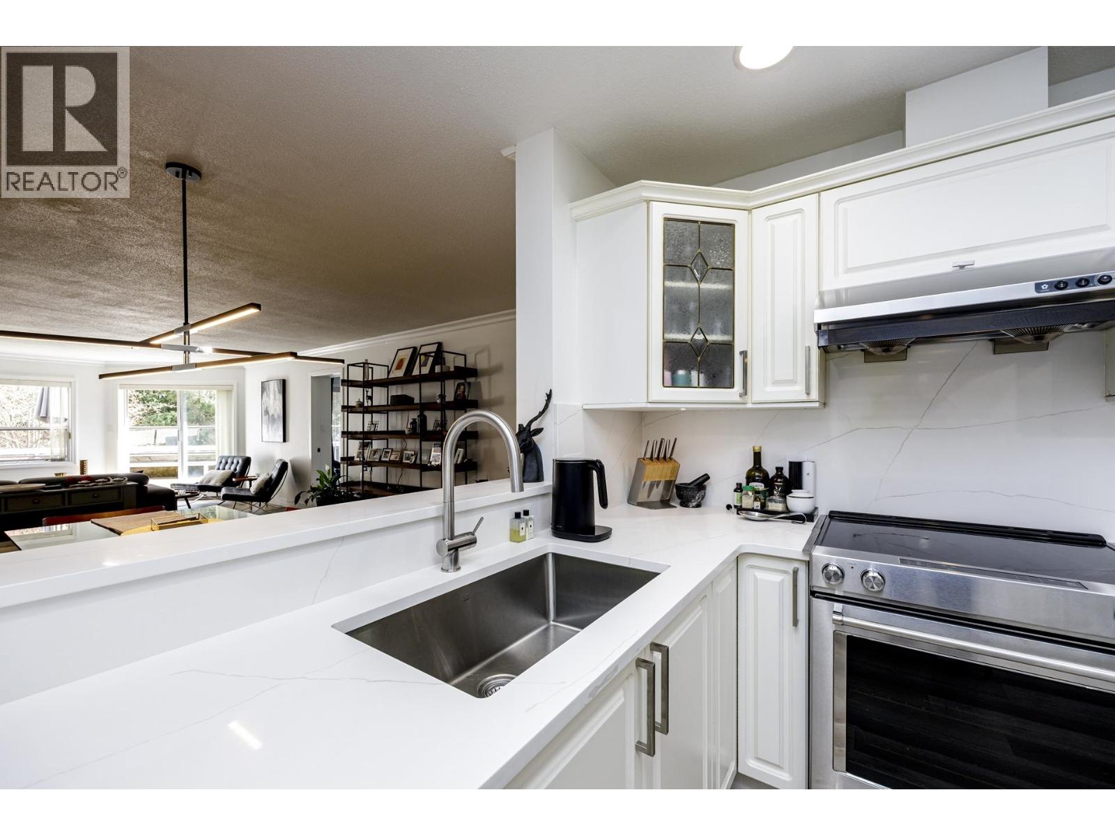 303 1500 OSTLER COURT, North Vancouver