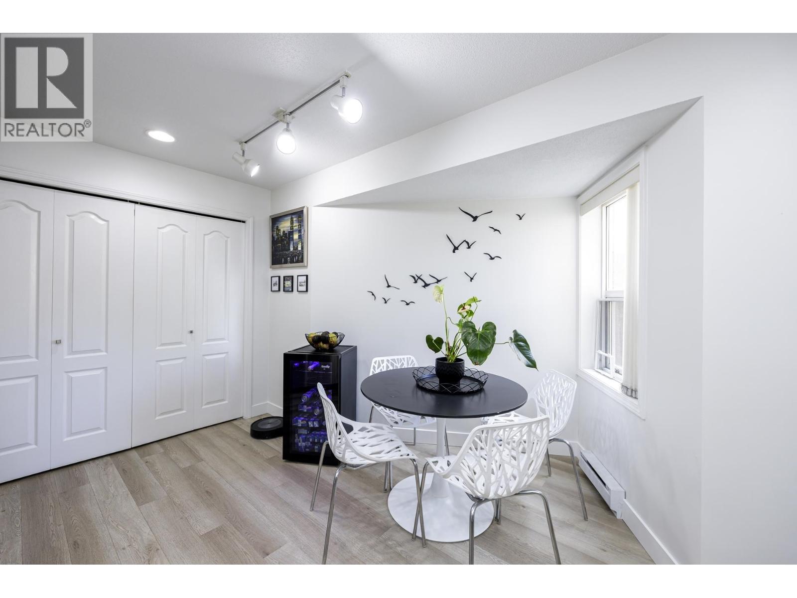 303 1500 OSTLER COURT, North Vancouver