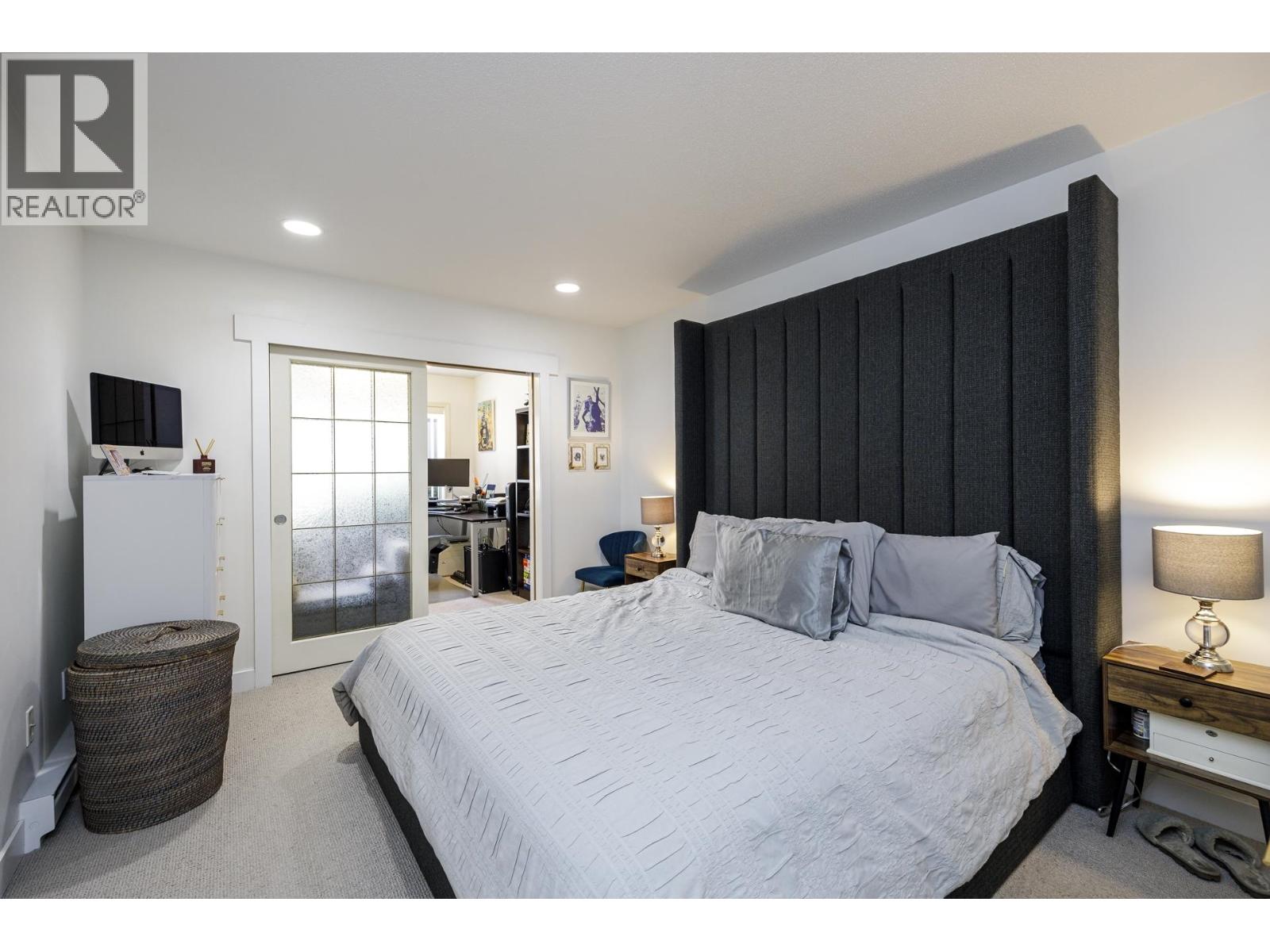 303 1500 OSTLER COURT, North Vancouver