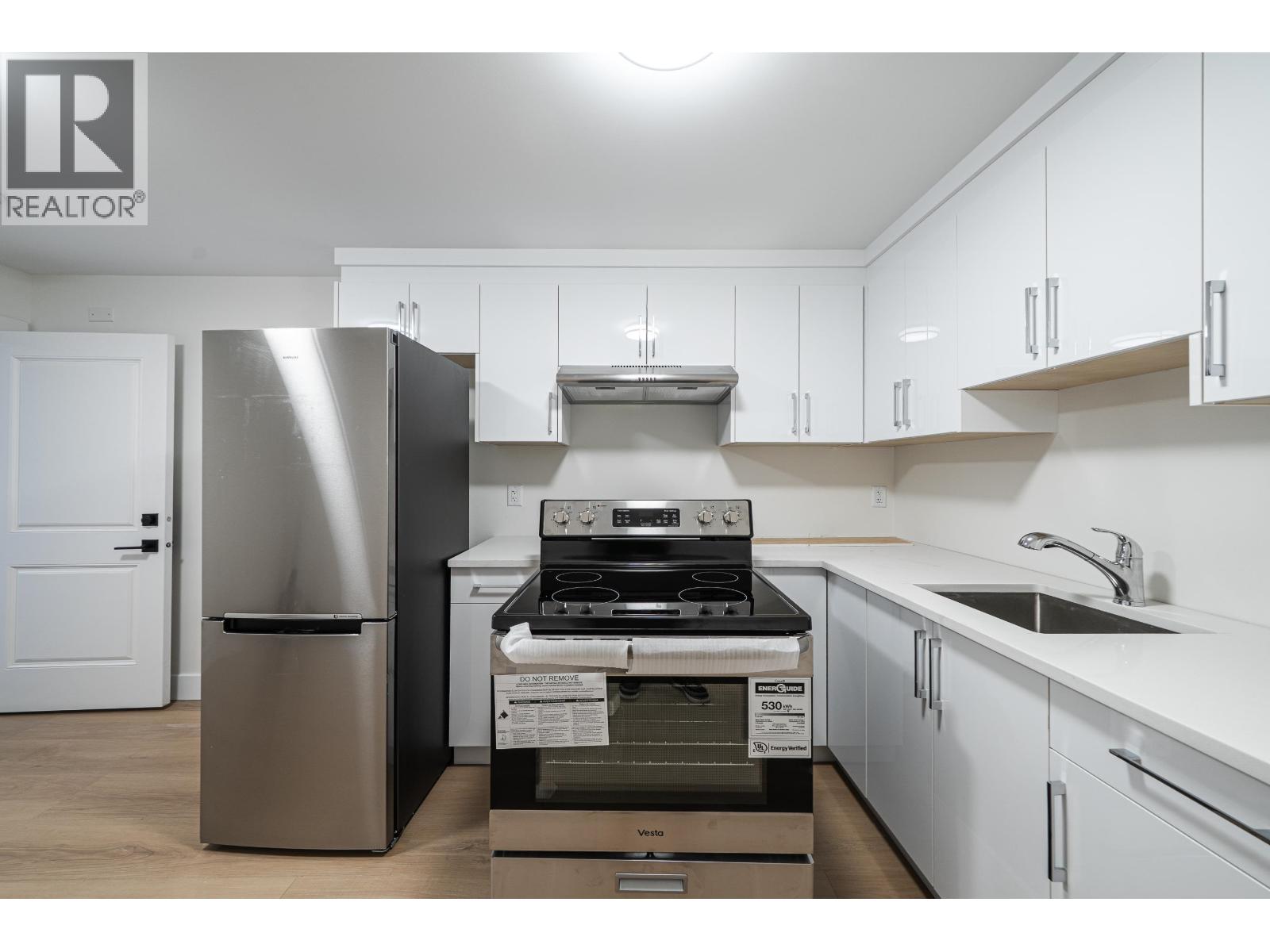 4919 VENABLES STREET, Burnaby