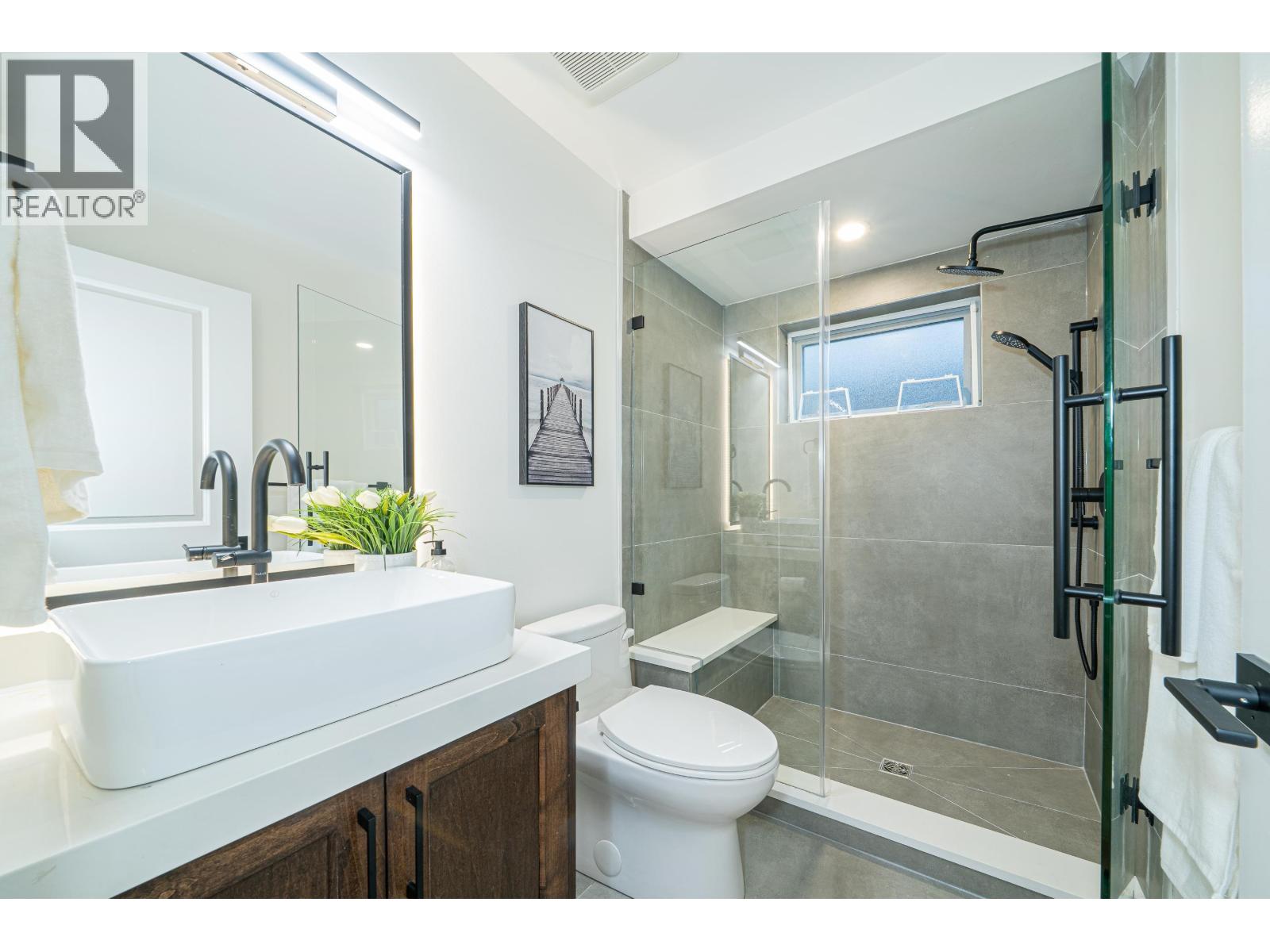 4919 VENABLES STREET, Burnaby