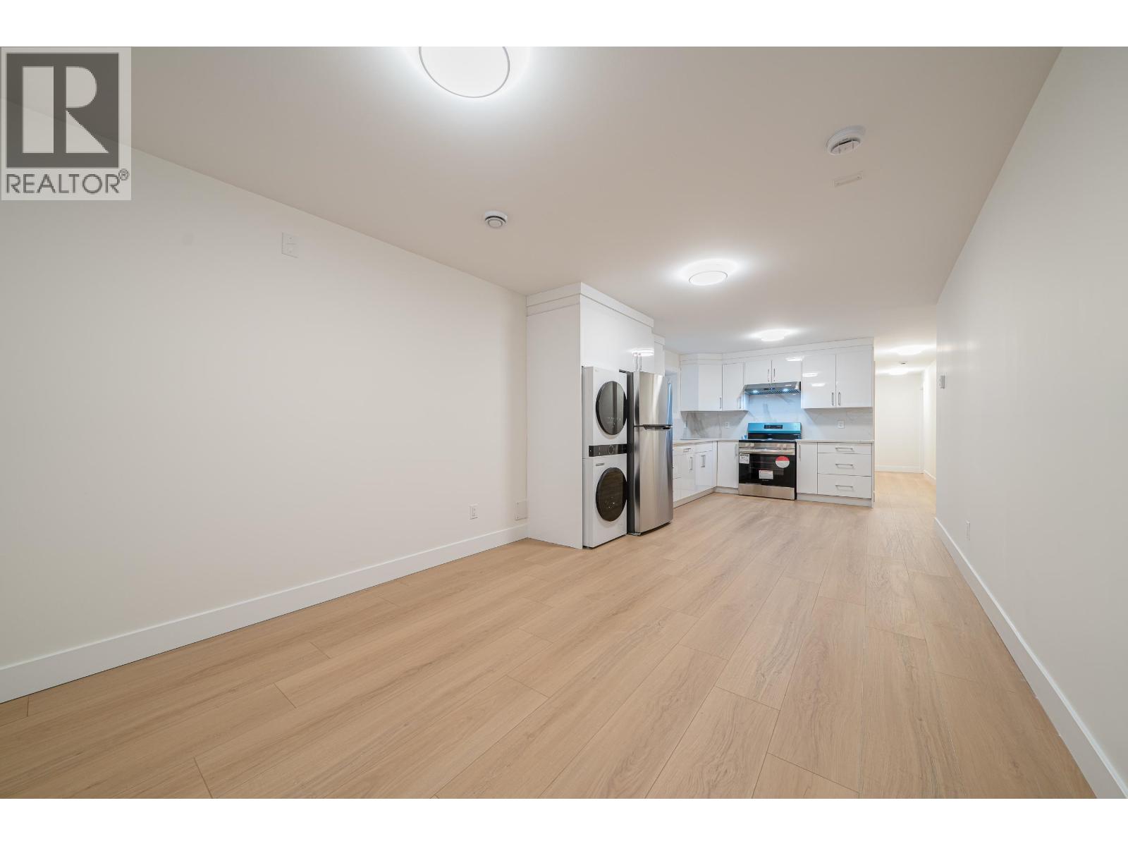 4919 VENABLES STREET, Burnaby