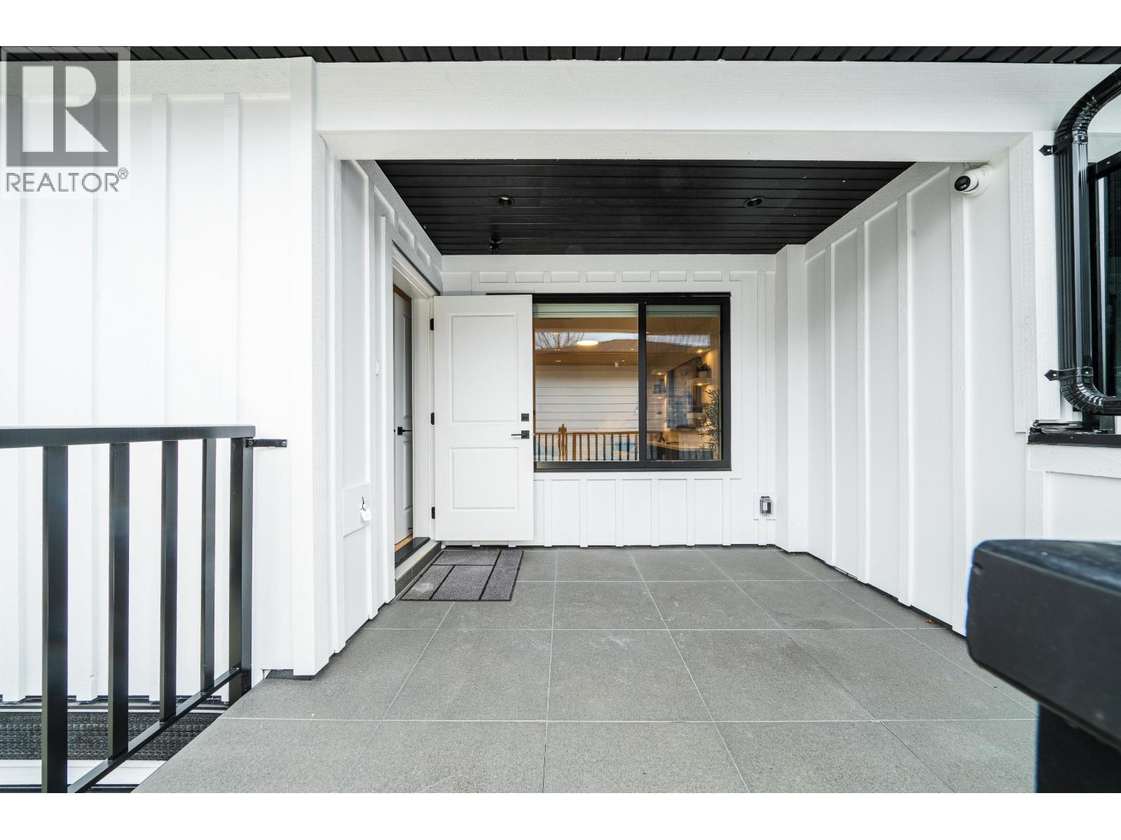 4919 VENABLES STREET, Burnaby