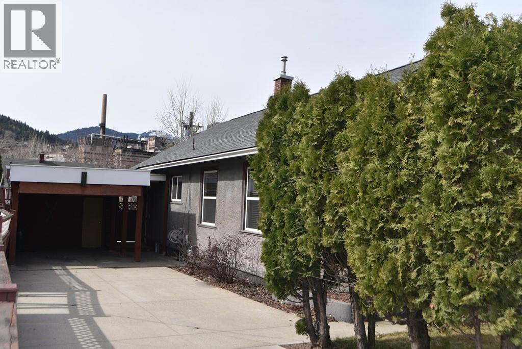 1360 SECOND AVENUE - 8