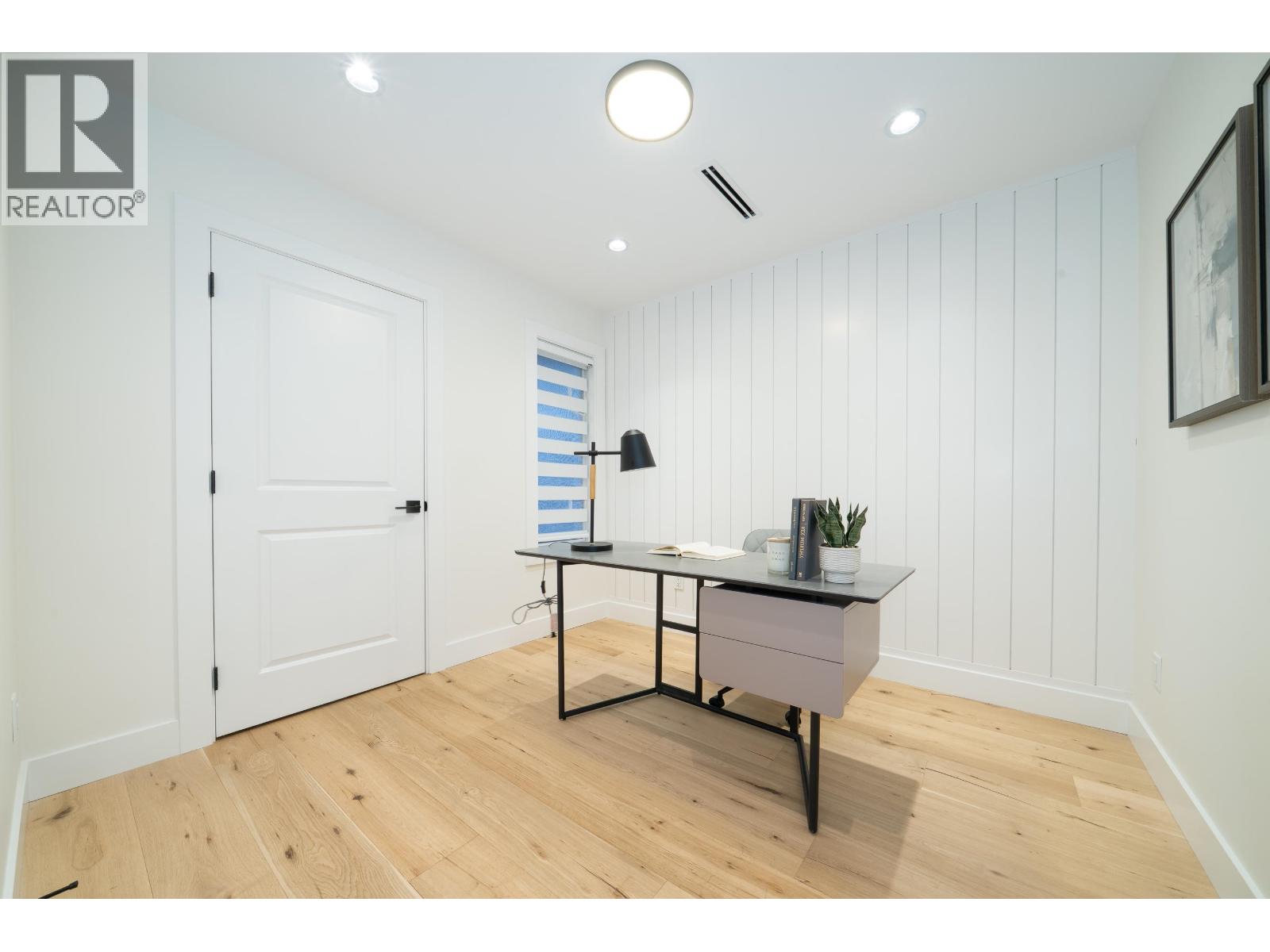 4919 VENABLES STREET, Burnaby