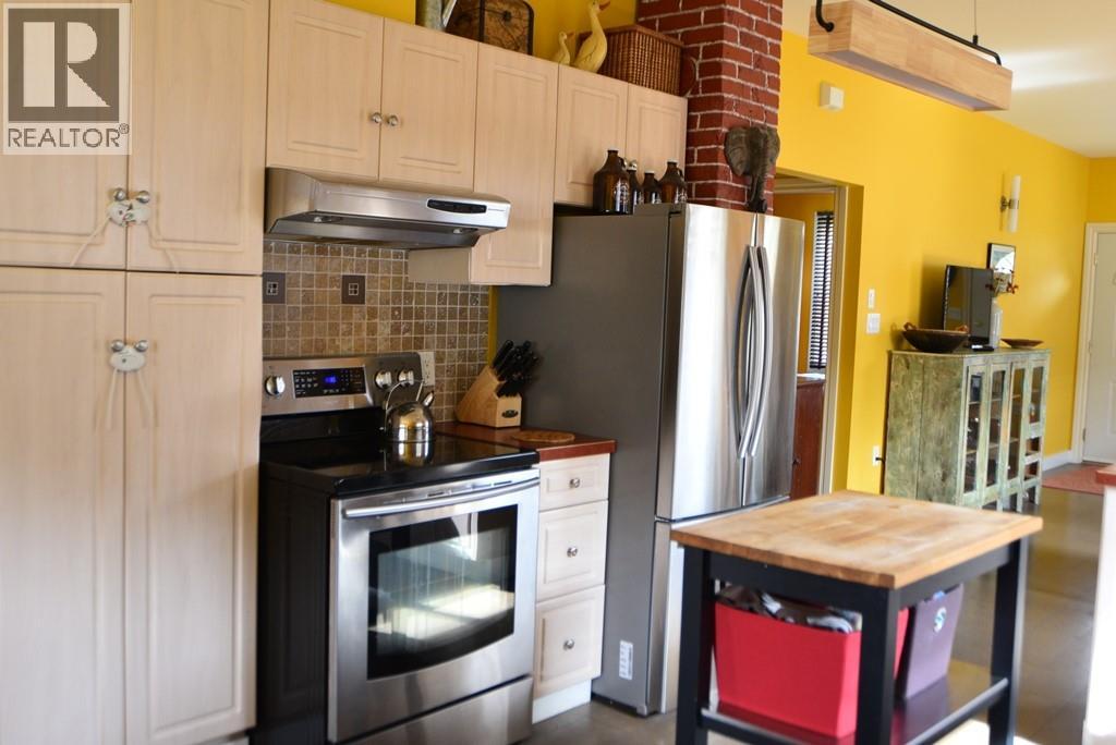 1360 SECOND AVENUE - 17