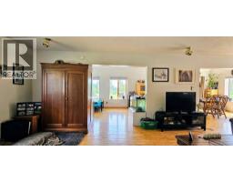 3560 Island Pond Road, Skookumchuck, BC V0B2E0 Photo 14