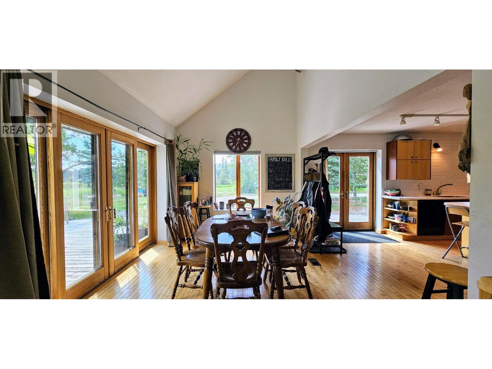 3560 ISLAND POND Road - 16