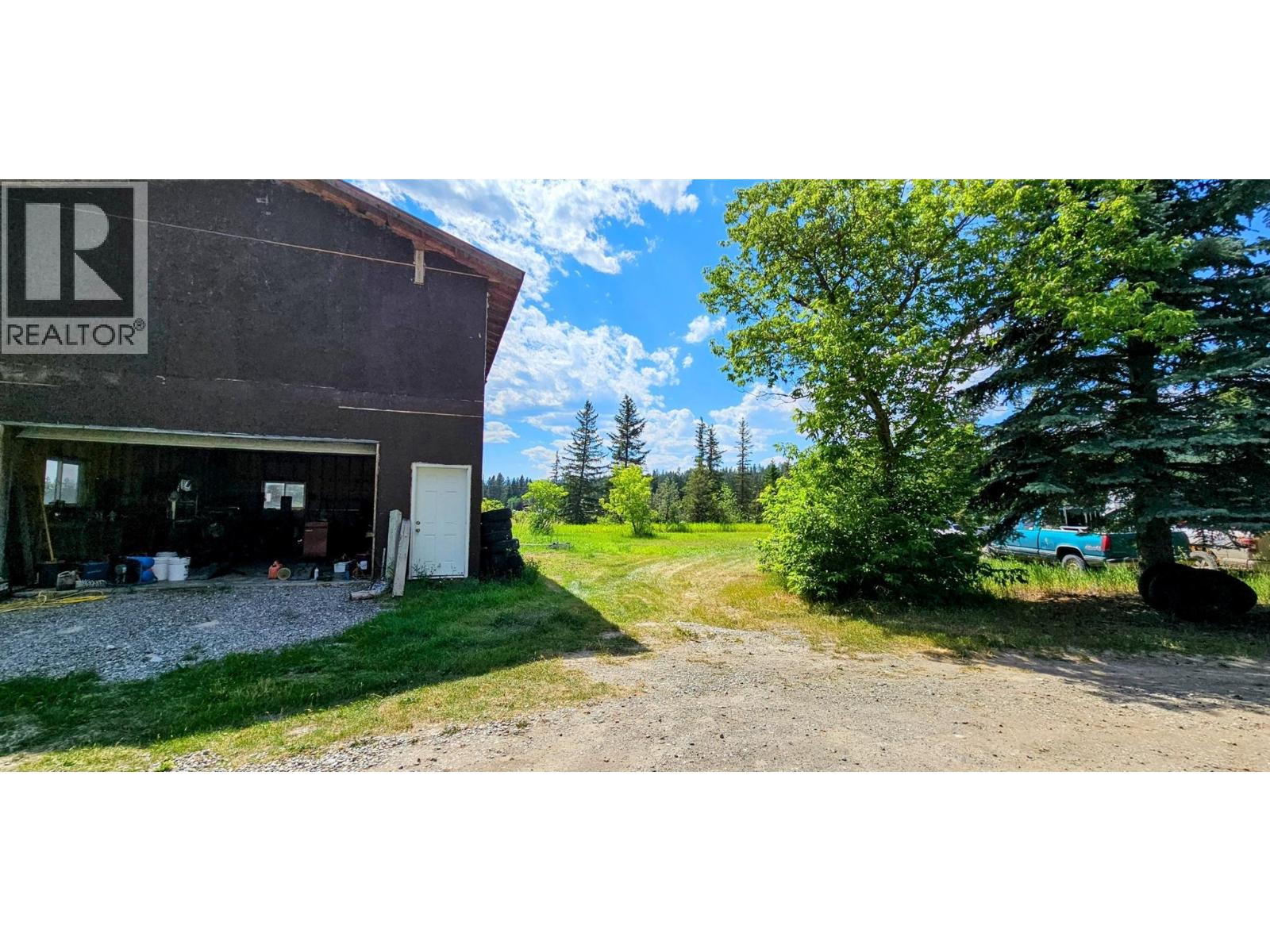 3560 ISLAND POND Road - 39