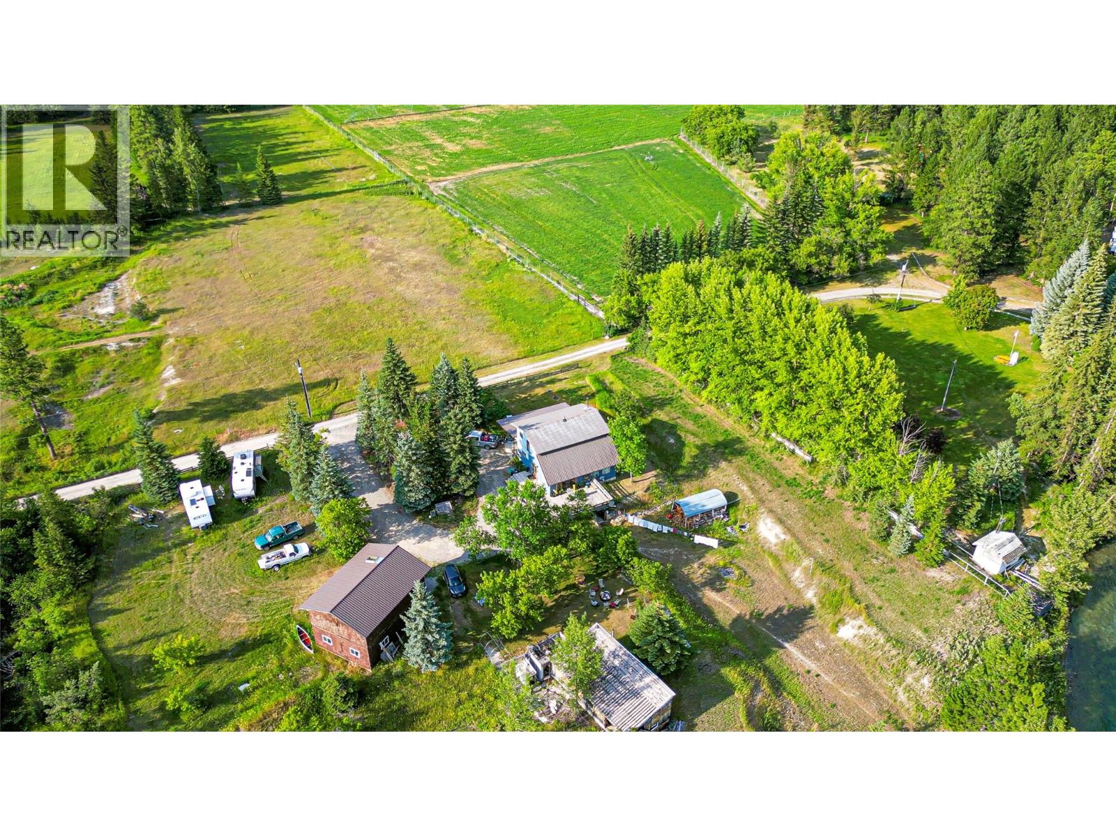 3560 ISLAND POND Road, Skookumchuck