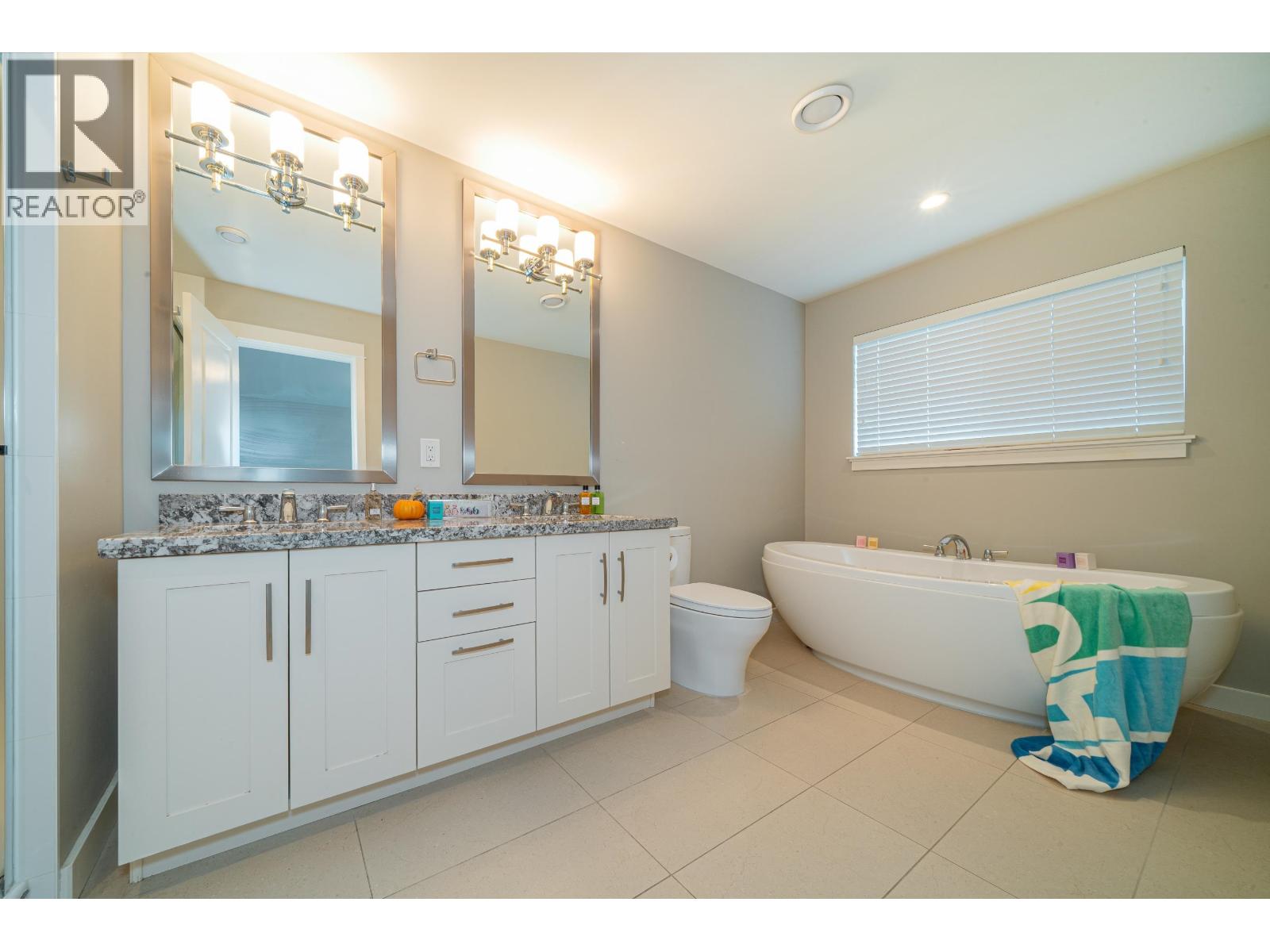 4901 CEDAR SPRINGS DRIVE, Tsawwassen