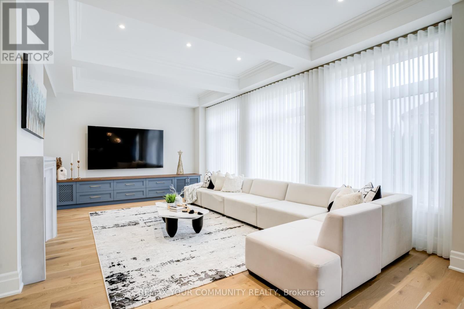 Single Family House for Sale in  CASAVANT COURT Vaughan (Patterson) 