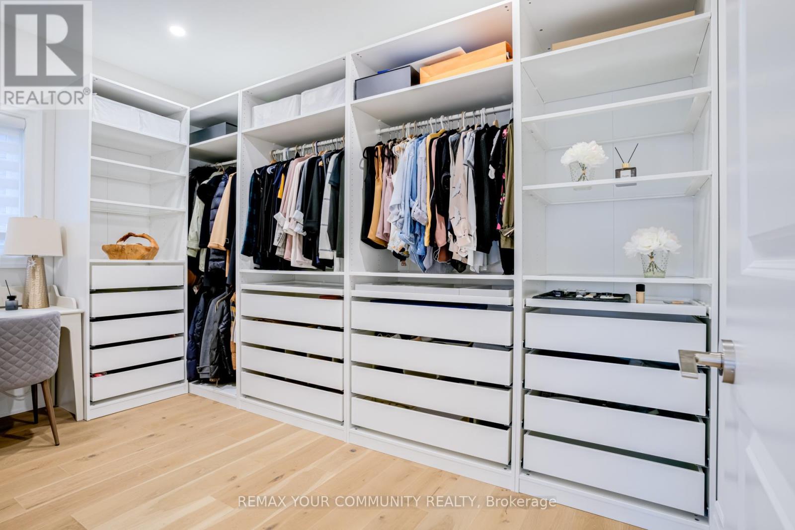 Single Family House for Sale in  CASAVANT COURT Vaughan (Patterson) 